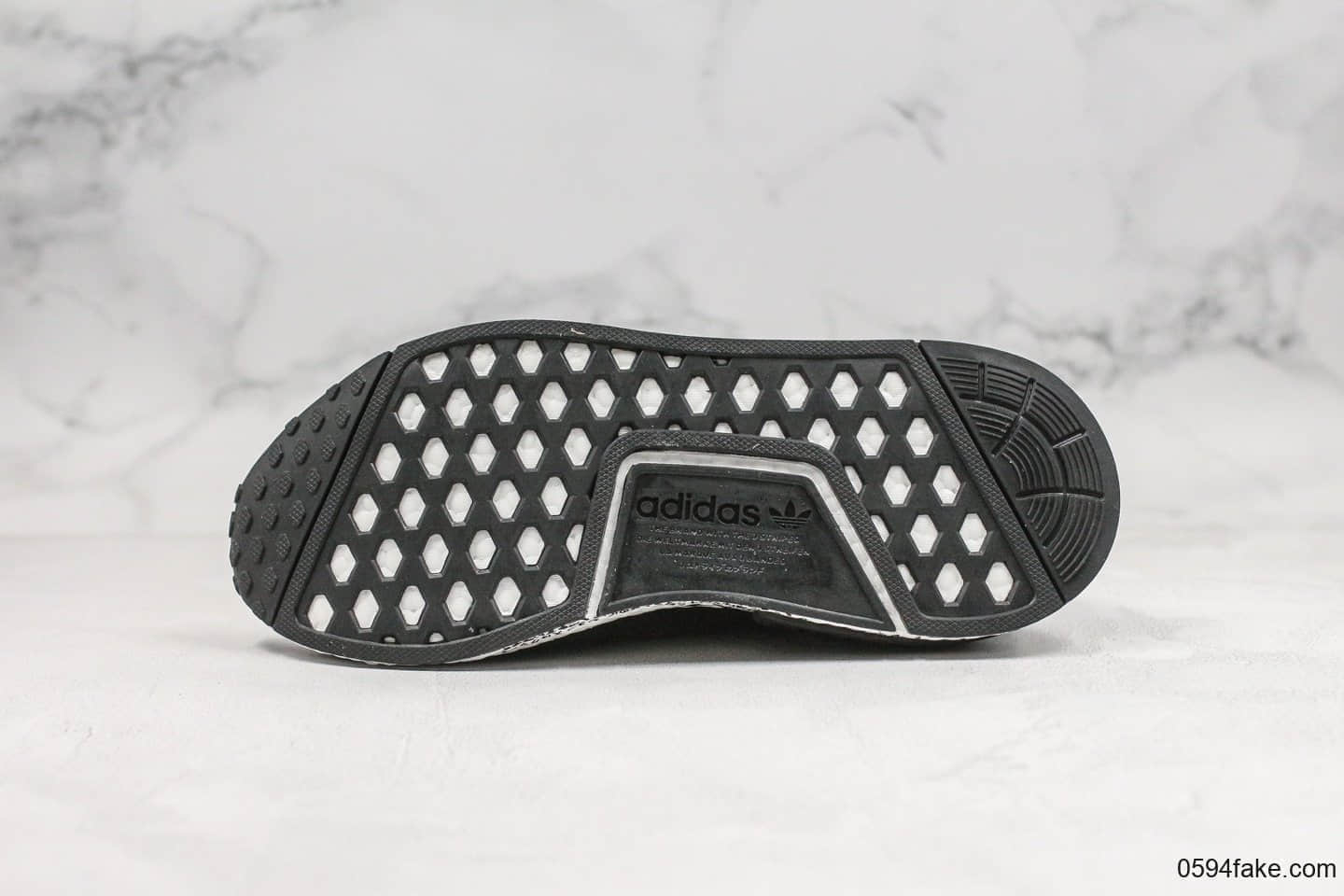 阿迪达斯Adidas Originals NMD CS1 PK纯原版本中帮黑白袜子鞋内置真Boost中底原盒原标 货号：BD7733