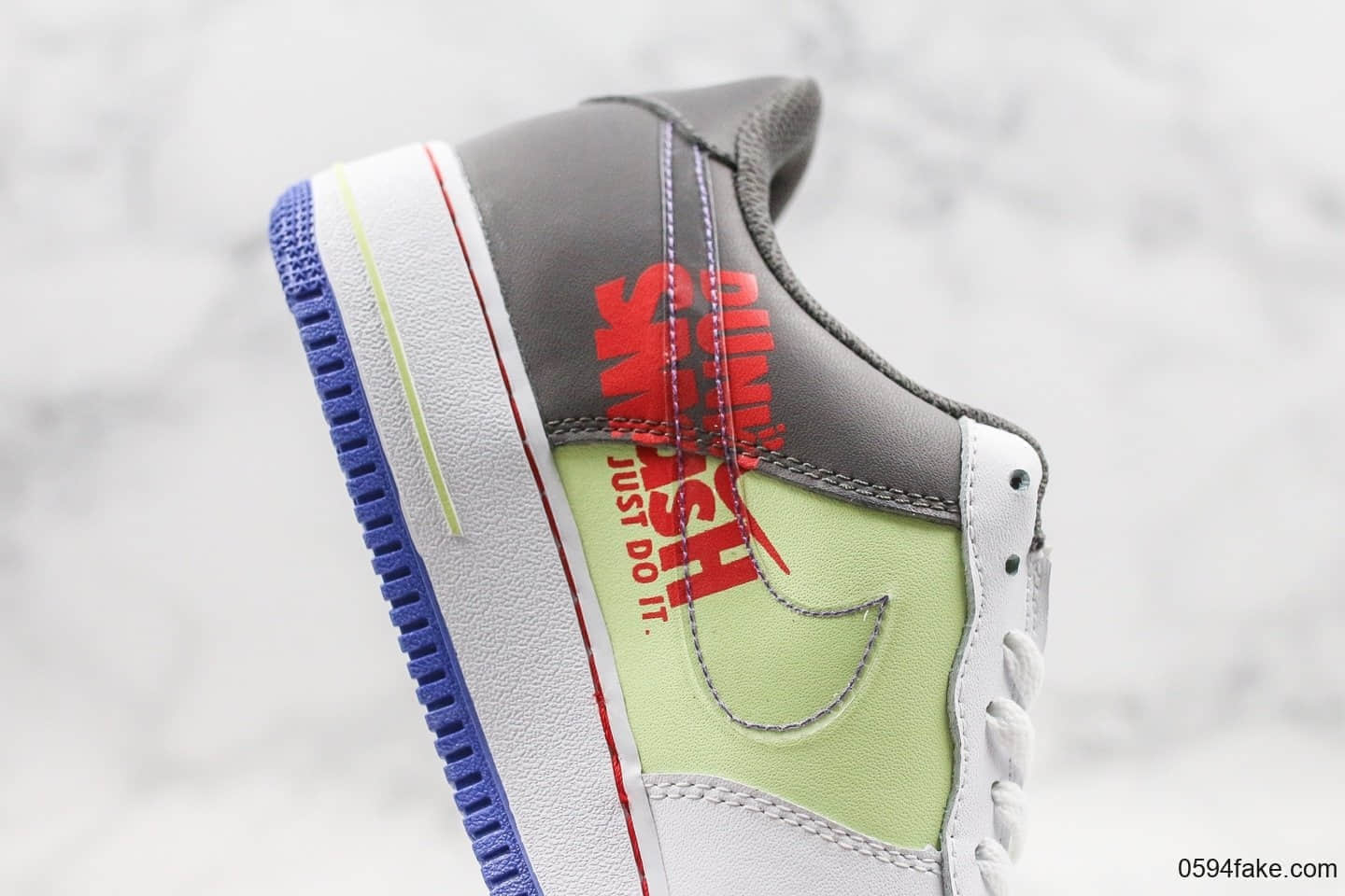 耐克Nike Air Force 1 Low GS 'Dunk It Script Swoosh纯原版本低帮空军一号手稿薰衣草紫内置气垫双勾设计 货号：CT1628-001