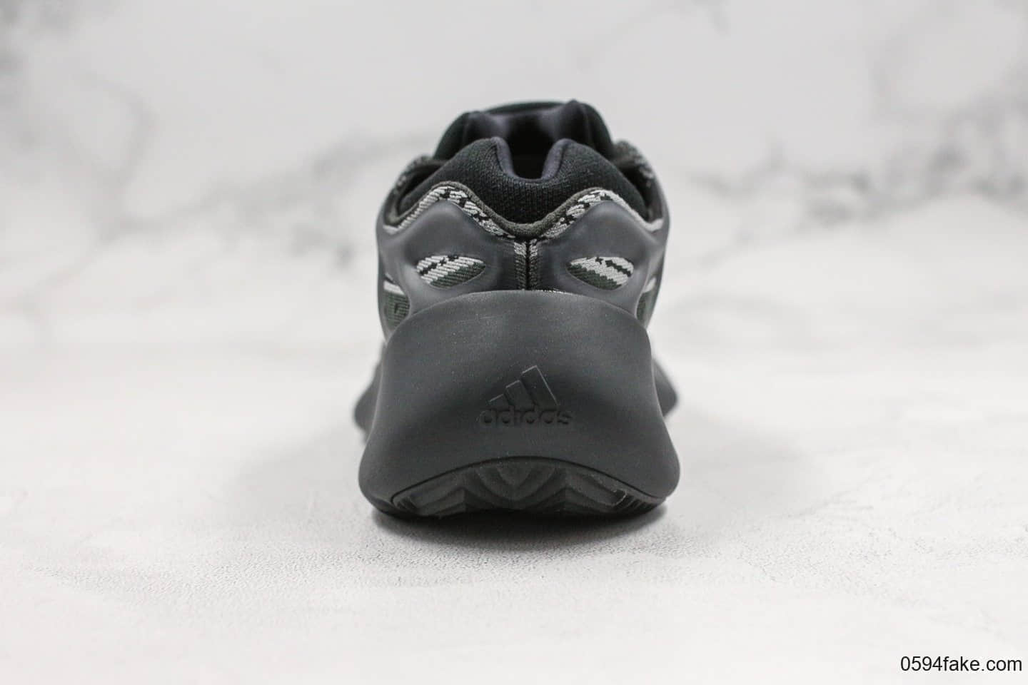 阿迪达斯Adidas Yeezy 700 V3 Azael纯原版本椰子700V3黑色骨架夜光老爹鞋原厂Boost缓震大底原档案数据开发 货号:H67799