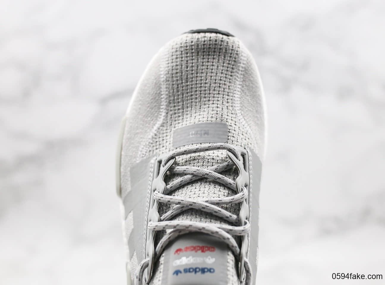 阿迪达斯Adidas NMD R1 Boost V2公司级版本二代弹力针织面爆米花跑鞋灰色配色真爆 货号:FW5328