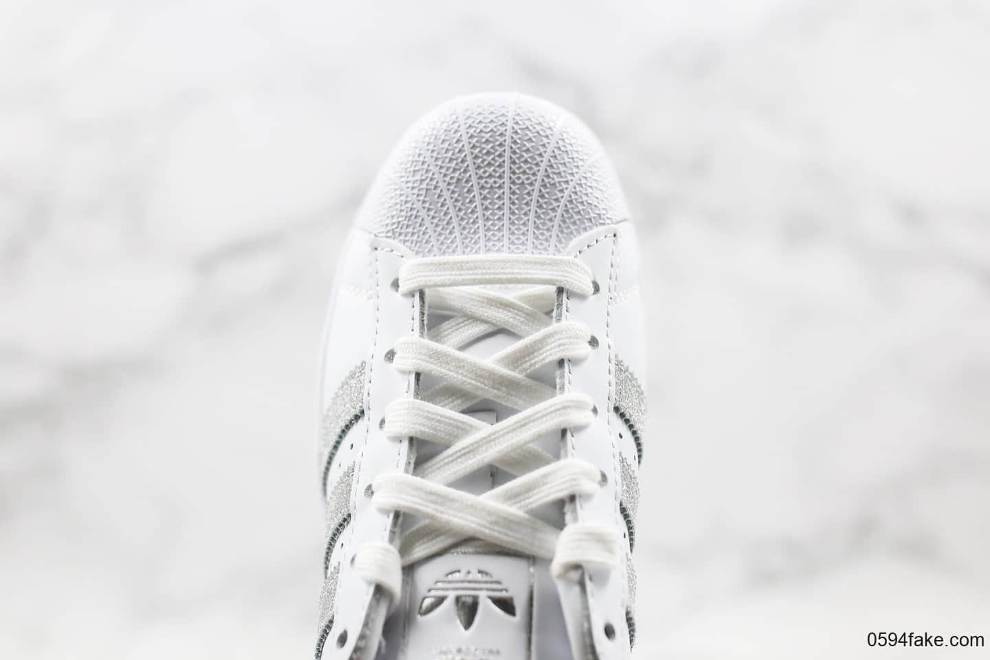 阿迪达斯Adidas Superstar W纯原版本三叶草贝壳头闪银满天星原厂EVA蓝底全头层小牛皮面料 货号：EG8135