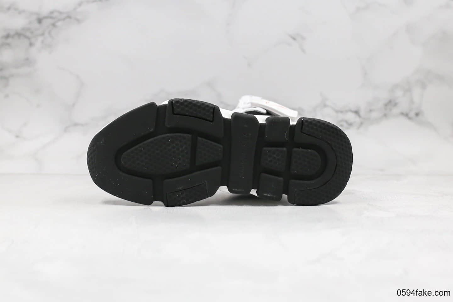 巴黎世家Balenciaga Triple S x Nike纯原版本耐克联名款高帮袜子鞋黑白一比一原厂大底原档案数据开发配件齐全