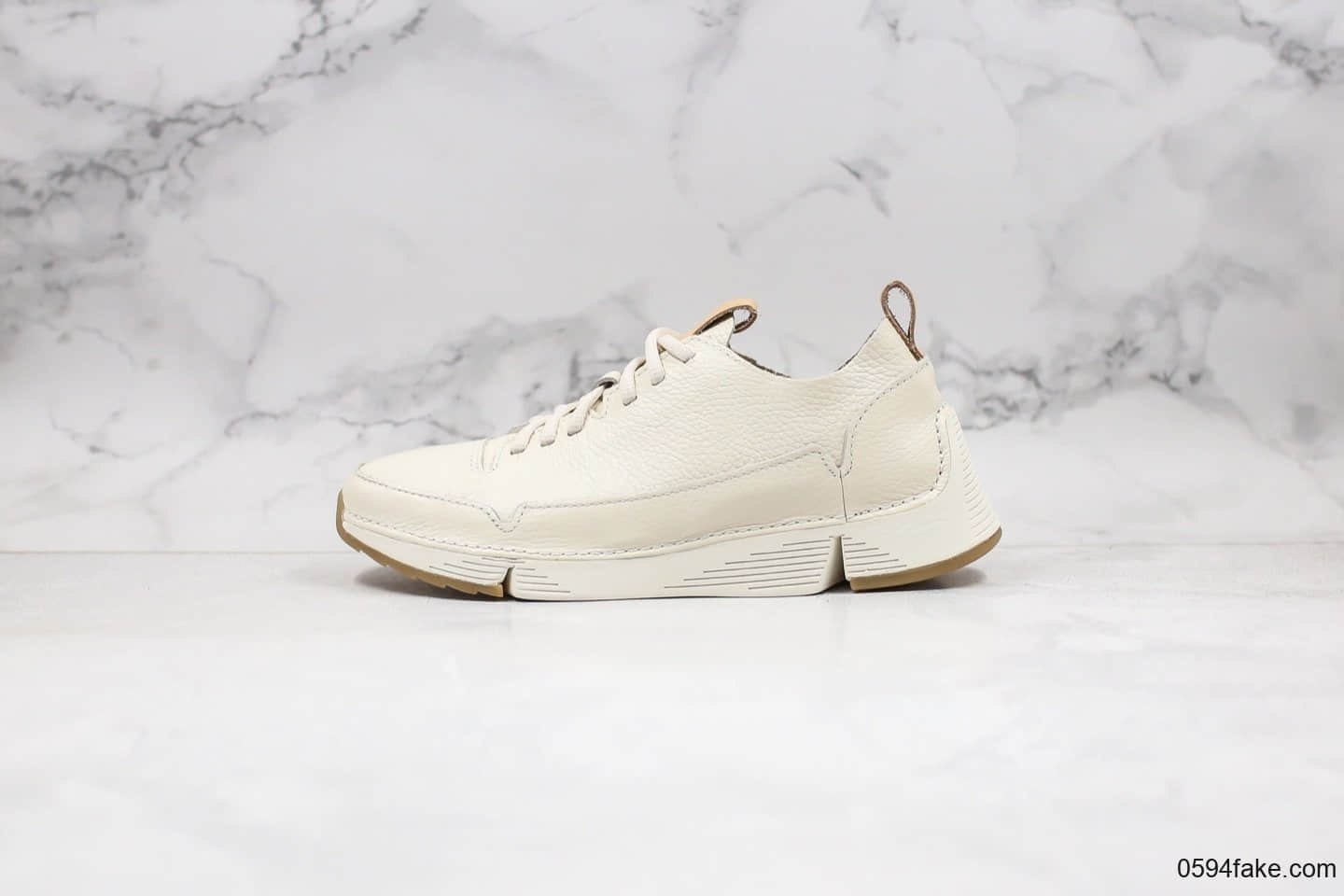 其乐Clarks ORIGINALS纯原版本第五代“三瓣鞋”白色中山原厂代工出货