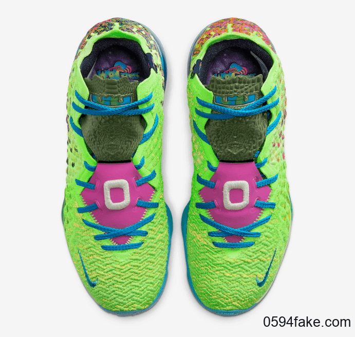 詹姆斯亲穿大灌篮 LeBron 17隐藏配色！你怎么看？ 货号：CV8075-300