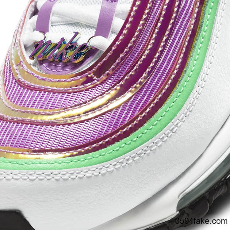 Nike复古跑鞋Air Max 97新配色惊艳亮相!超吸睛!