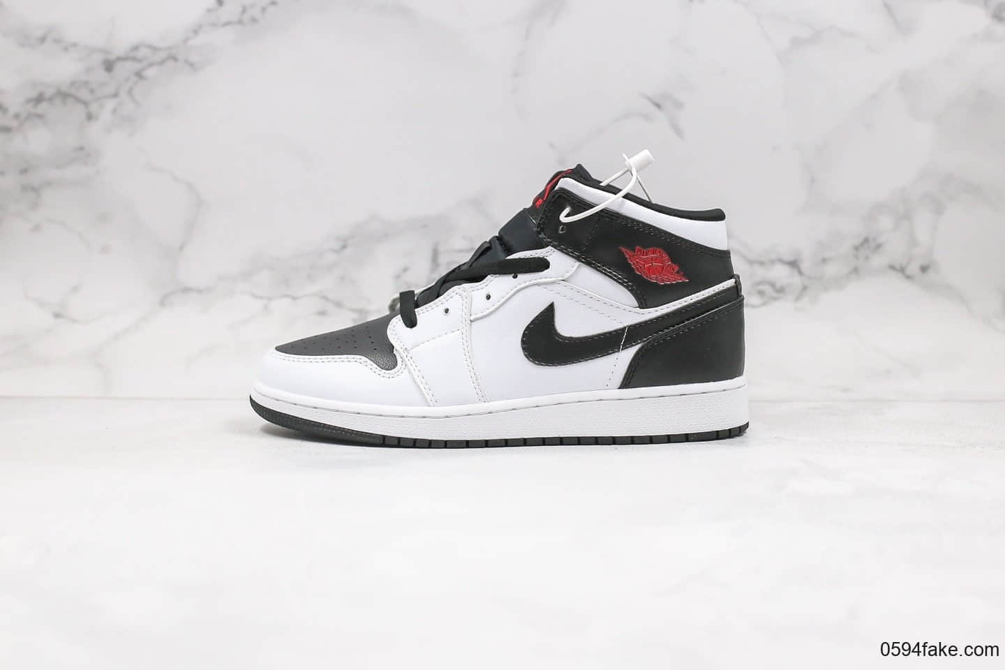乔丹Air Jordan 1 Mid Reverse Black Toe纯原版本中帮AJ1逆向黑脚趾原盒原标正确后跟定型 货号:BQ6472-101