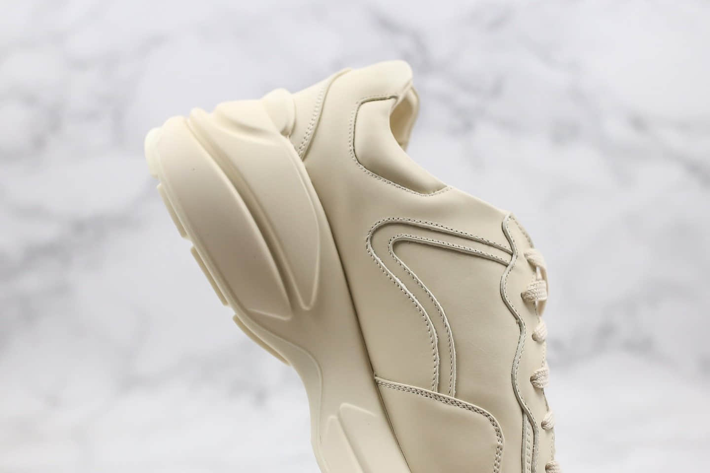 古驰Gucci Rhyton Vintage Trainer Sneaker纯原版本复古老爹鞋5D皮革角状一比一原材料打造内置防伪芯片