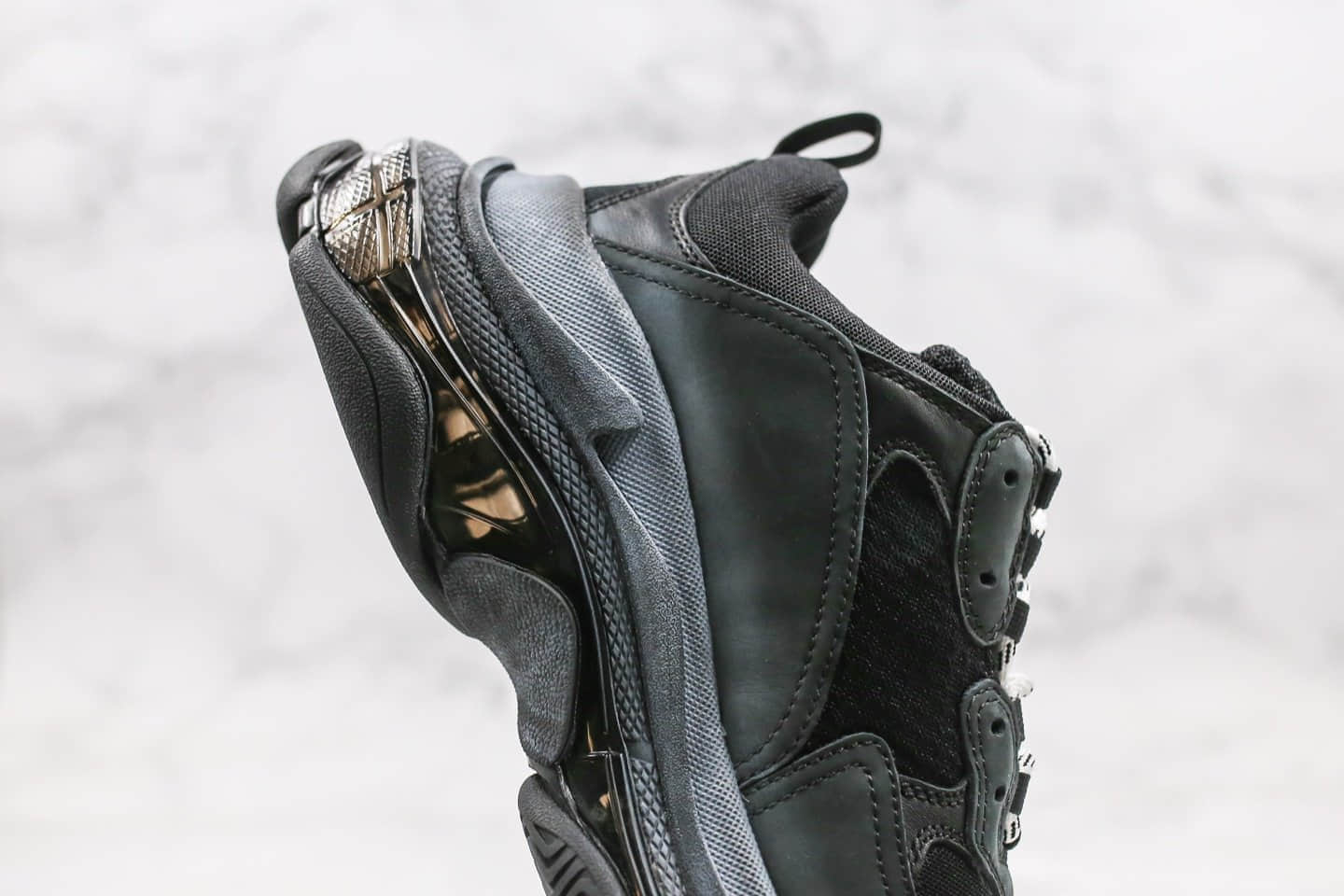 巴黎世家Balenciaga Triple S纯原版本做旧复古老爹鞋原厂TPU气垫组合大底进口头层皮料正确立体LOGO