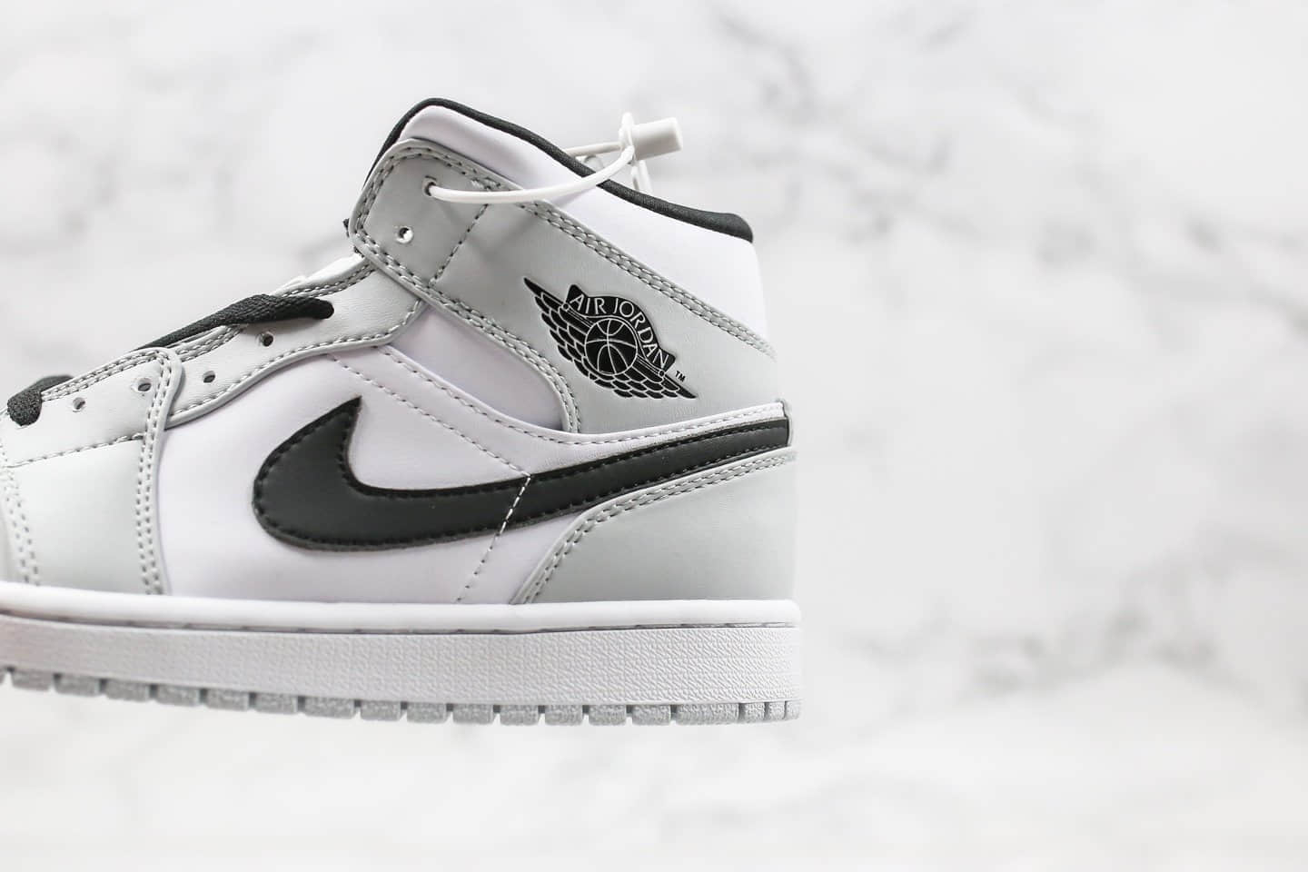 乔丹Air Jordan 1 Mid Light Smoke Grey纯原版本中帮AJ1小小迪奥灰色原档案数据开发正确后跟定型 货号：554724-092