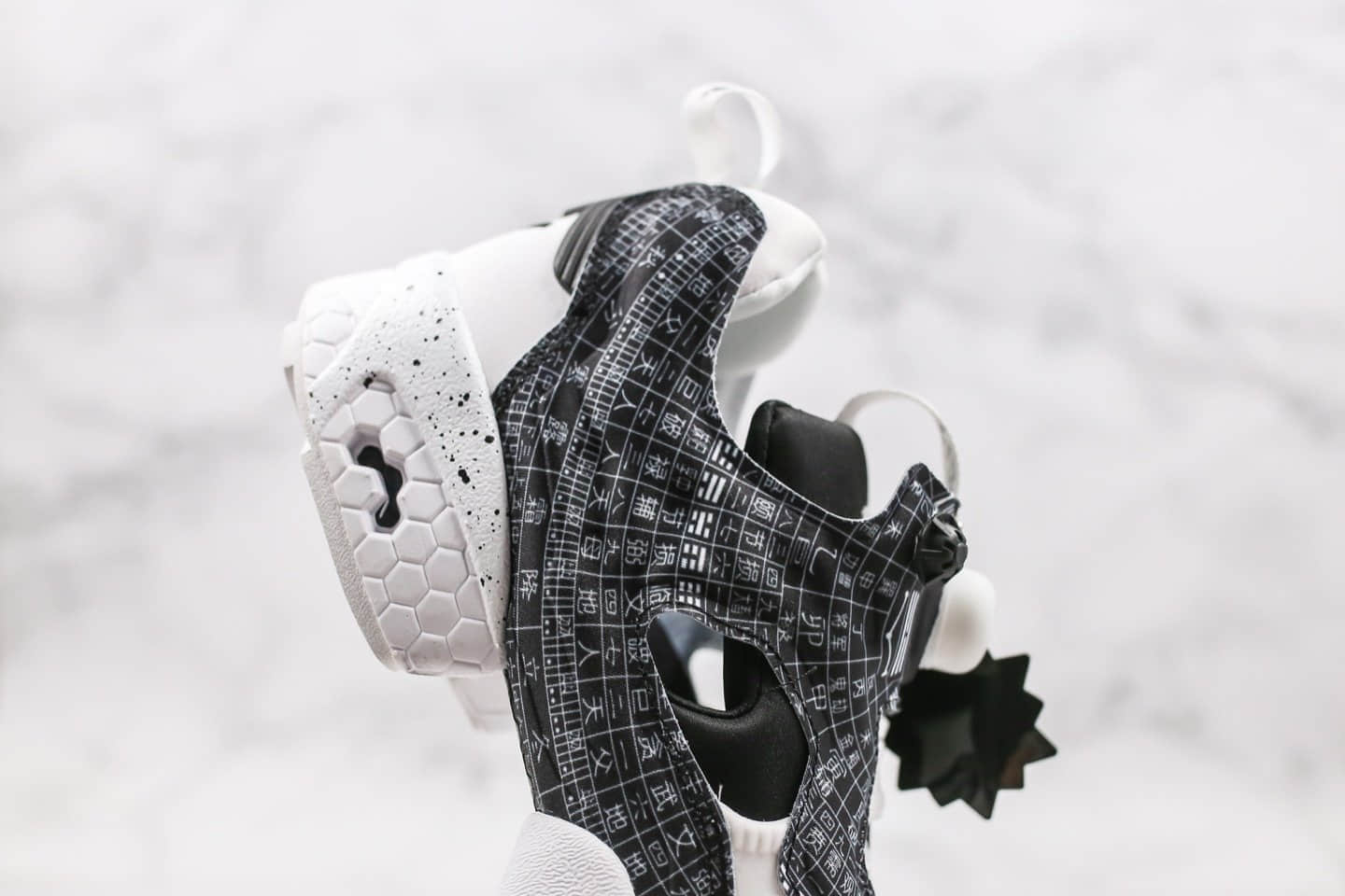 锐步Reebok x DEAL Instapump Fury纯原版本联名款阴阳风水罗盘鸳鸯配色原盒原标原数据开发 货号：DV2811