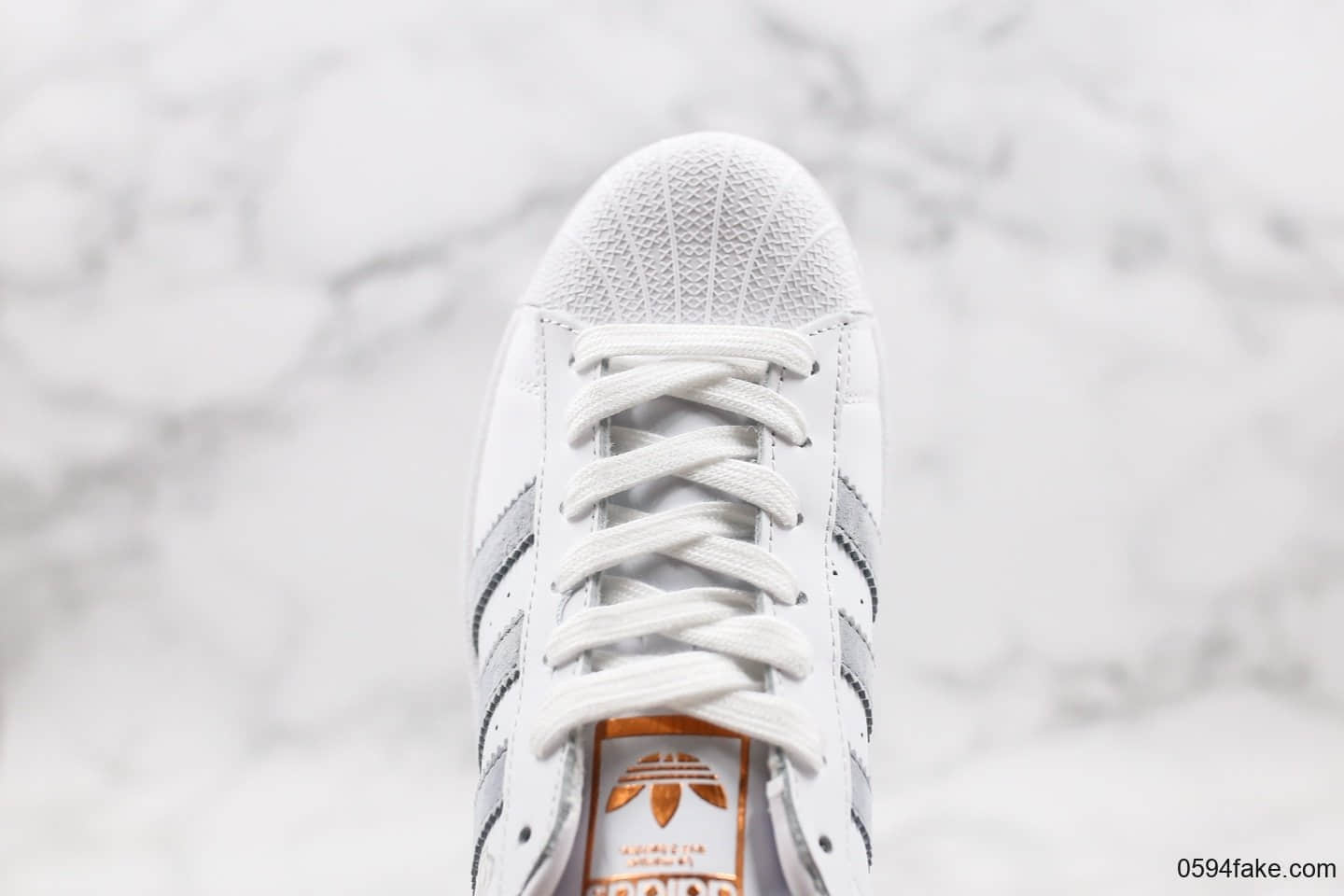 阿迪达斯Adidas SUPERSTAR W纯原版本三叶草贝壳头花卉浅棕灰色正确PU蓝底原档案数据开发 货号：CG6602