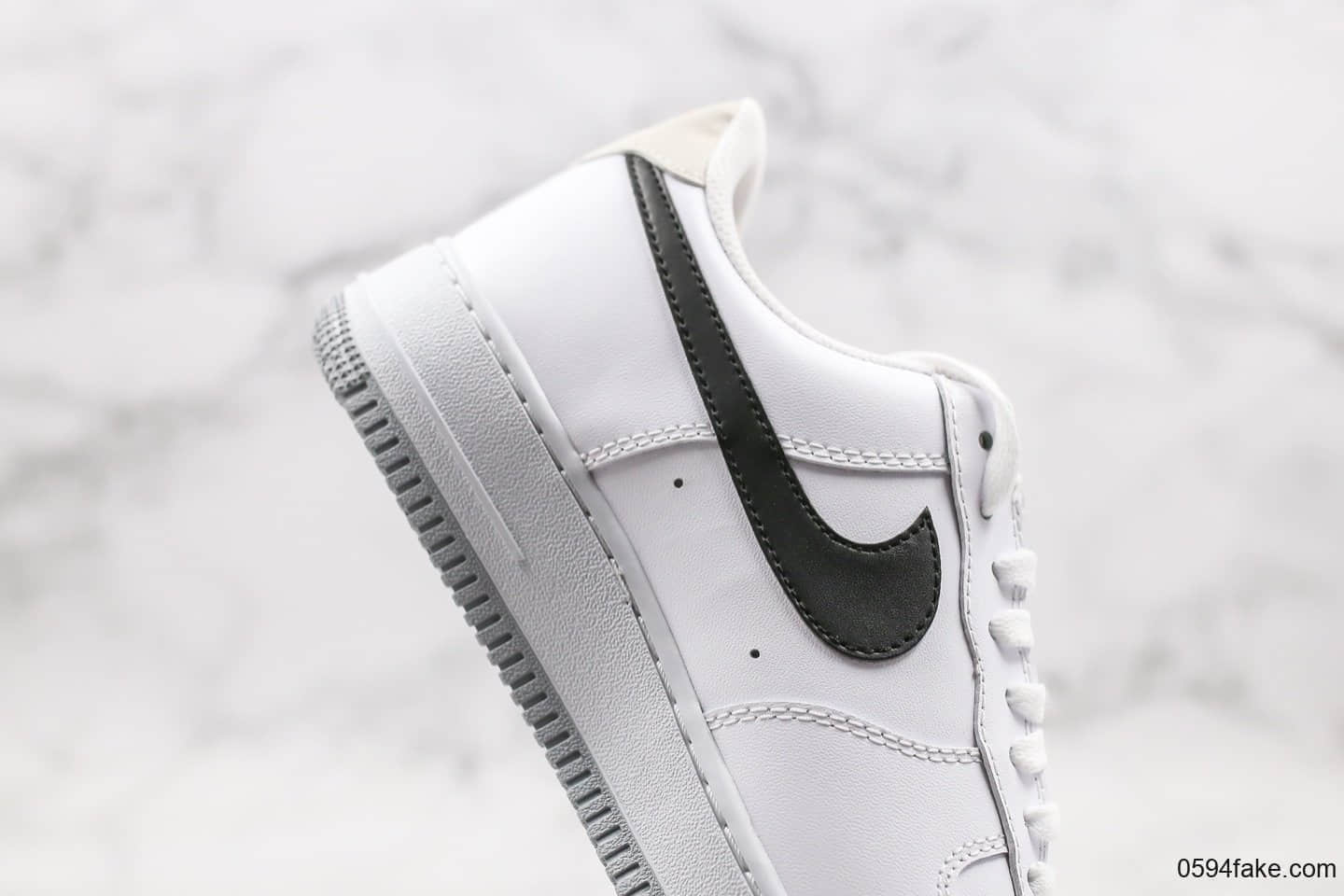 耐克Nike Air Force 1 Low纯原版本空军一号低帮玫瑰黑白配色原楦开发内置气垫 货号：CK0806-100