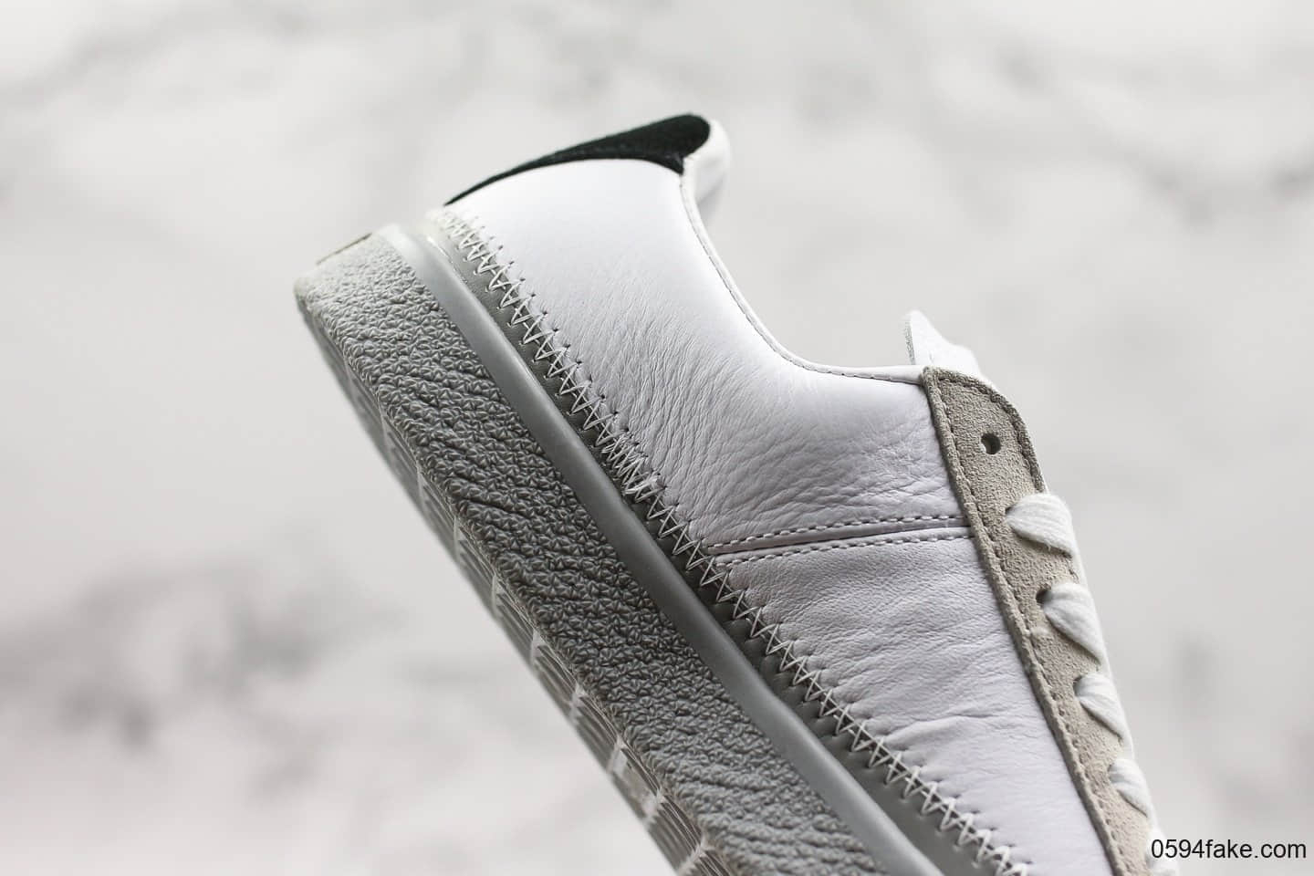 彪马Han Kjobenhavn x Puma Clyde Stitched公司级版本丹麦高街潮牌联名克莱德金标系列复古板鞋灰白生胶配色原盒原标