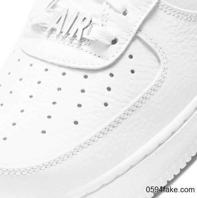 拉链换钩AF1！耐克真的太会玩了！