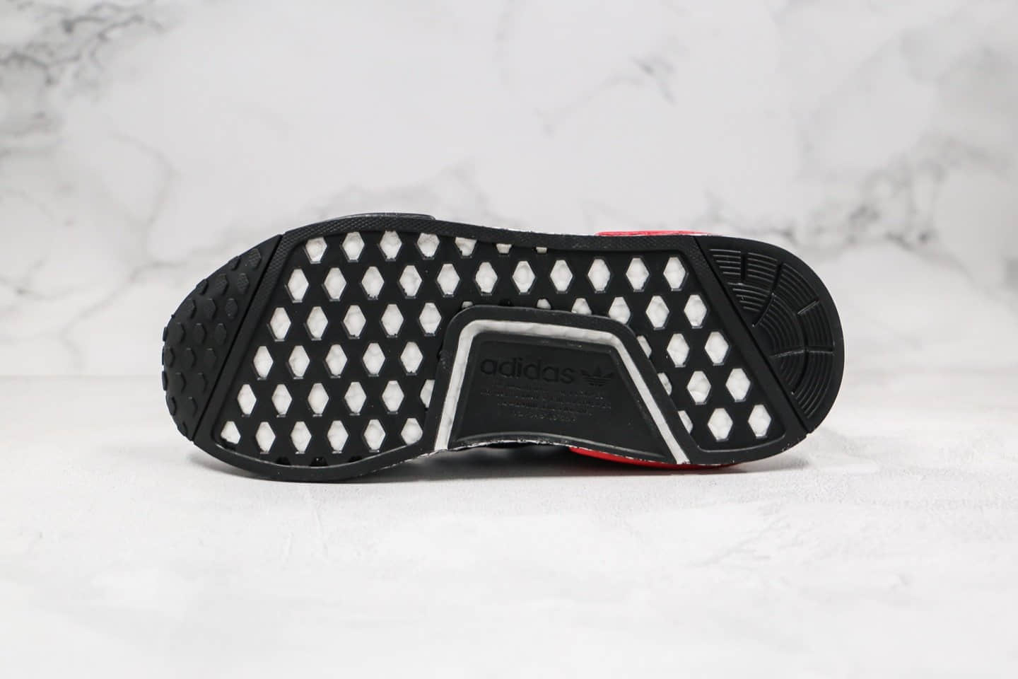 阿迪达斯Adidas NMD R1纯原版本爆米花跑鞋NMD白黑红色3M反光自行车主题原厂真爆大底 货号：FV7848