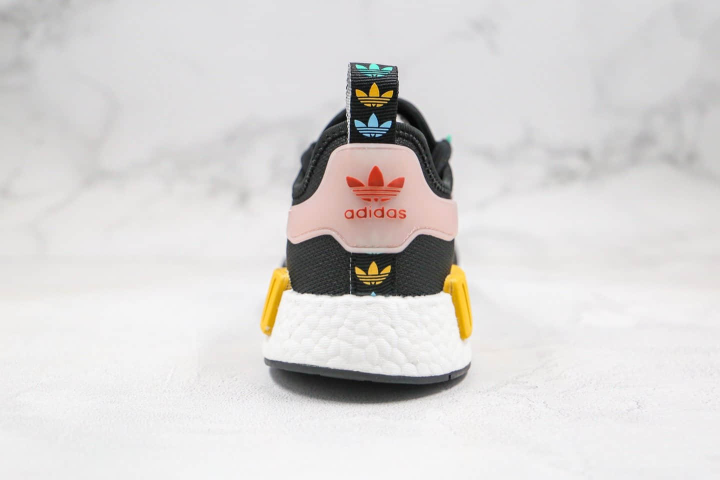 阿迪达斯Adidas Nmd R1纯原版本三叶草黑彩虹黑蓝粉色内置爆米花大底原盒原标 货号：FV7286