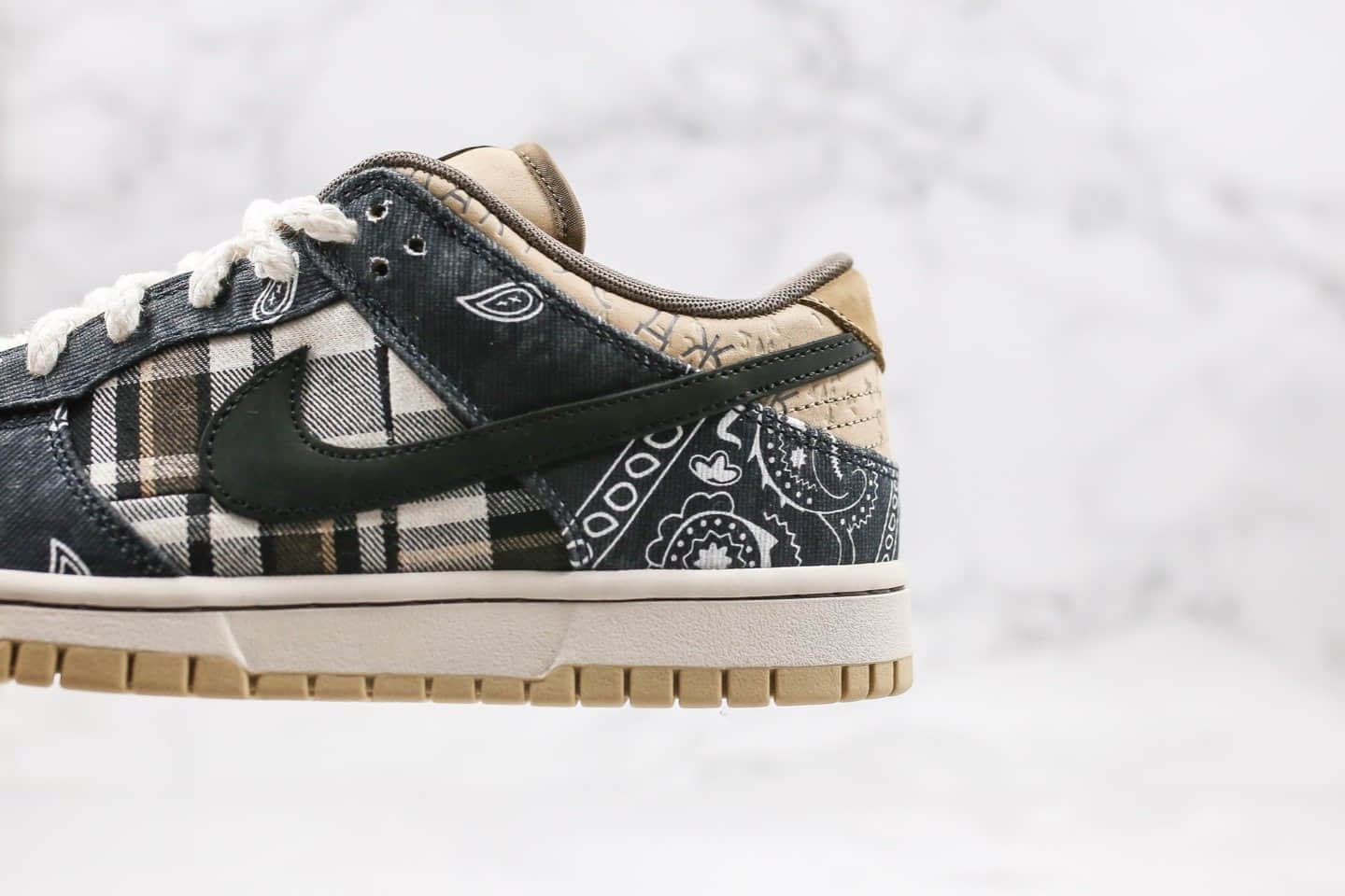 耐克Travis Scott x SB Dunk纯原版本低帮TS联名款腰果花栗子头同款紫光灯彩盒版本原楦头纸板打造 货号:CT5053-001