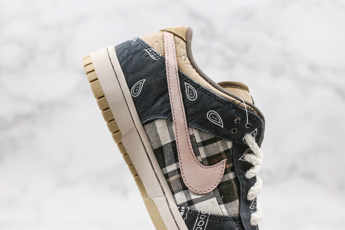 耐克Travis Scott x SB Dunk纯原版本低帮TS联名款腰果花栗子头同款紫光灯彩盒版本原楦头纸板打造 货号:CT5053-001