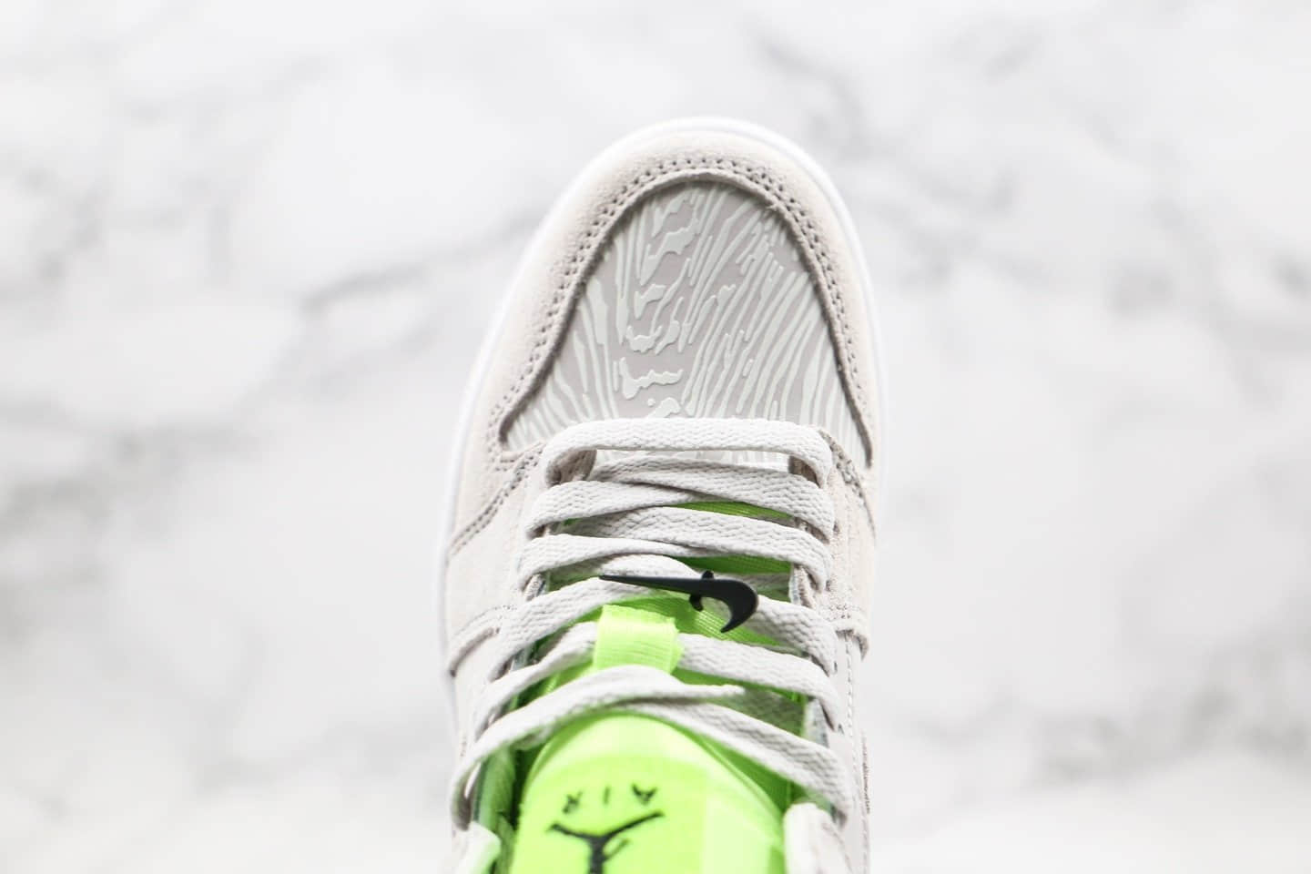 乔丹Air Jordan 1 Mid WMNS纯原版本中帮AJ1海盐荧光绿米白色原厂AJ鞋舌原厂后跟定型 货号:CV3018-001