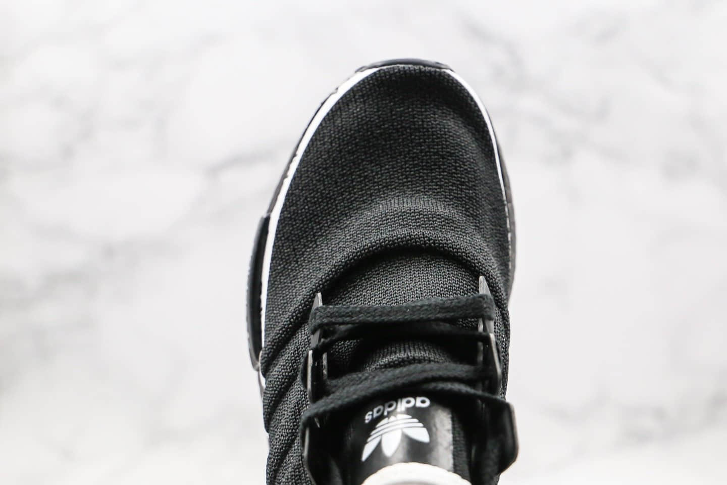 阿迪达斯Adidas Boost NMD R1纯原版本爆米花跑鞋黑白拼色NMD内置Boost颗粒大底正确弹力针织鞋面 货号：FV7307