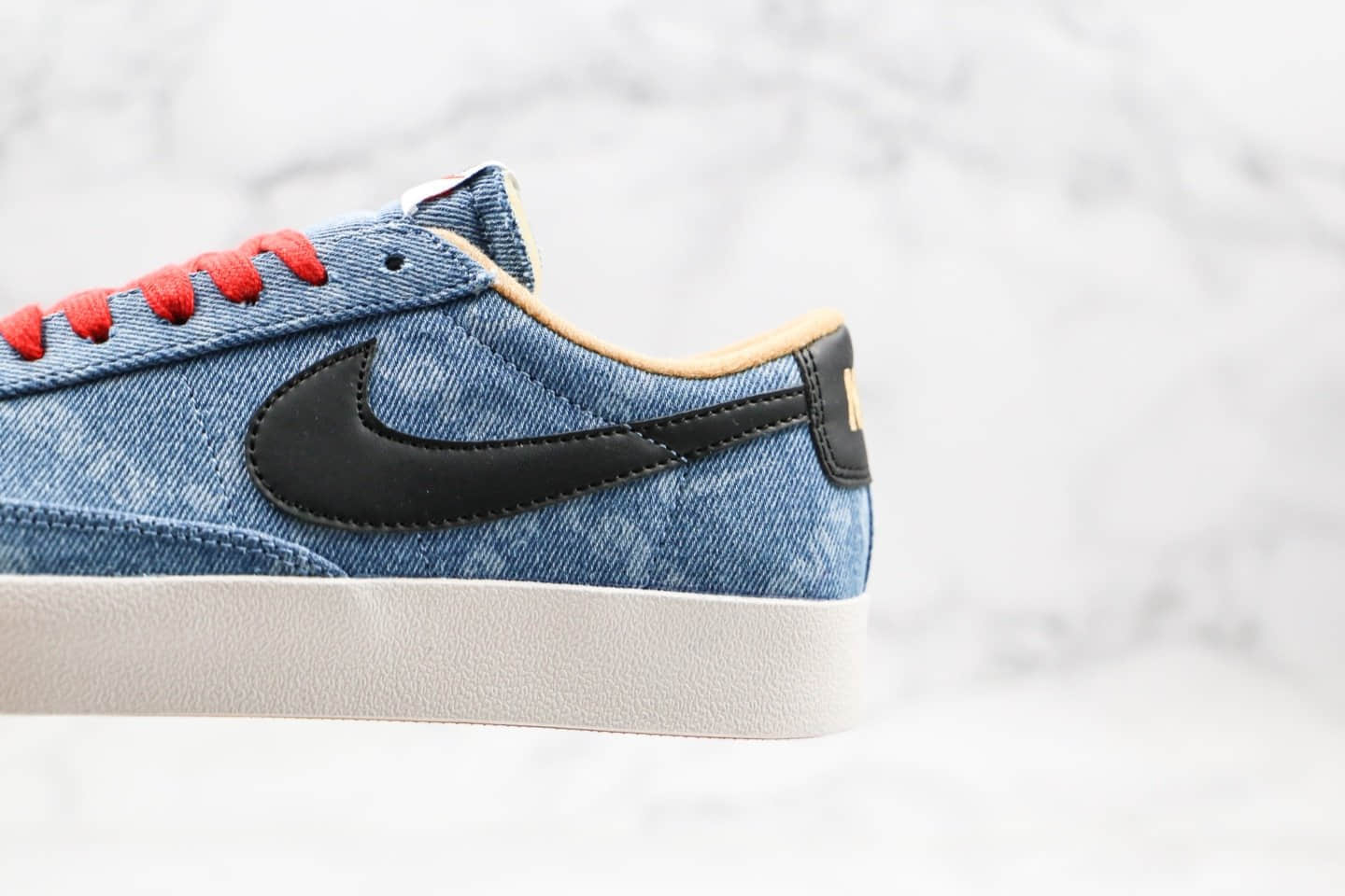 耐克Nike Blazer Mid x Levi's Strauss纯原版本低帮开拓者李维斯联名款原盒配件齐全 货号:BQ4808-600
