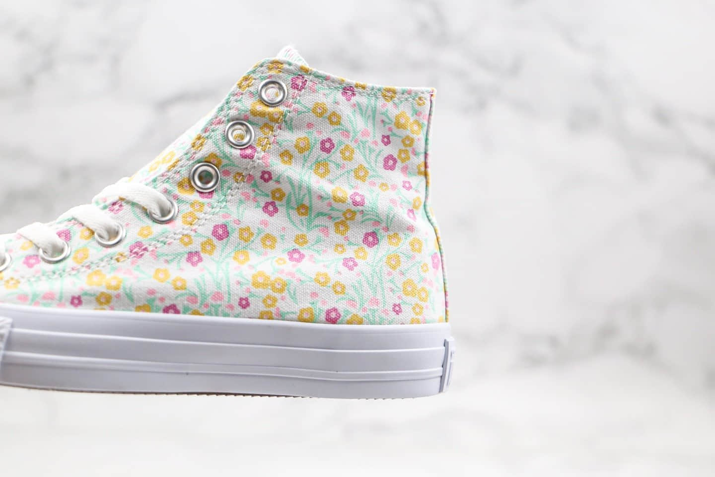 匡威Converse Chuck Taylor All Star公司级版本高帮帆布鞋小碎花彩色原盒原标正确双围条硫化大底 货号：666875C