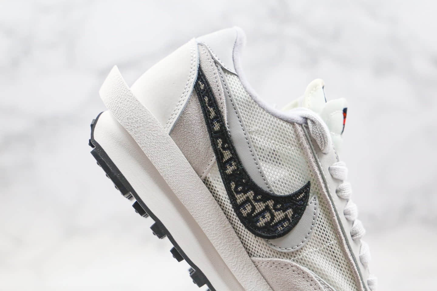 耐克Sacai x Dior x Nike LVD Waffle Daybreak公司级版本迪奥联名华夫跑鞋灰黑色原材打造区别市面通货 货号：CN8898-002