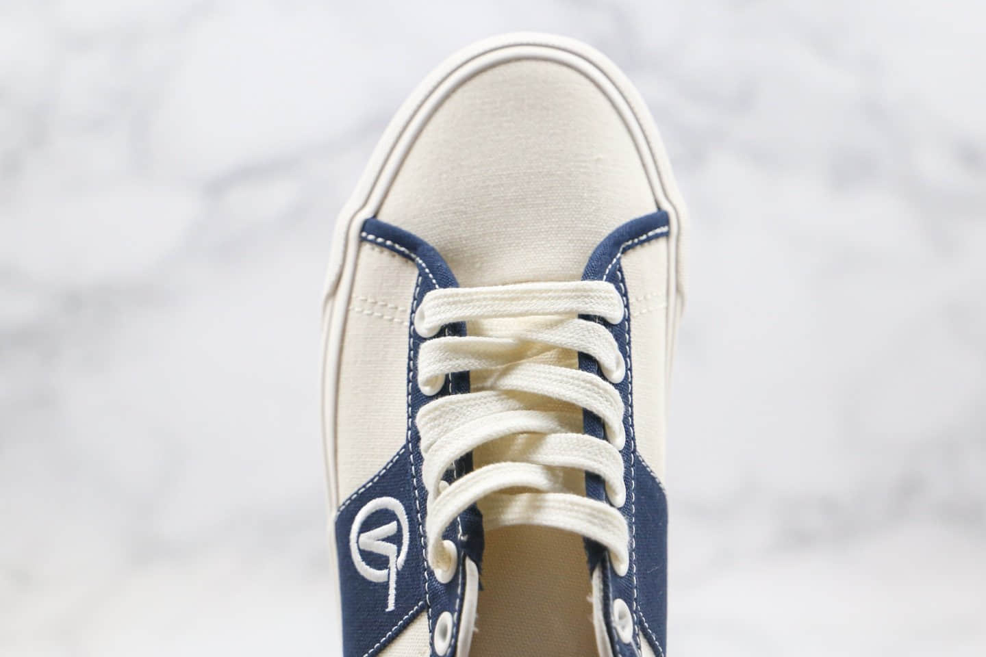 万斯Vans Vault OG Sid LX公司级版本低帮日系V蓝白色帆布鞋正确鞋面卡色原厂硫化大底 货号：VN0A4U13XEQ