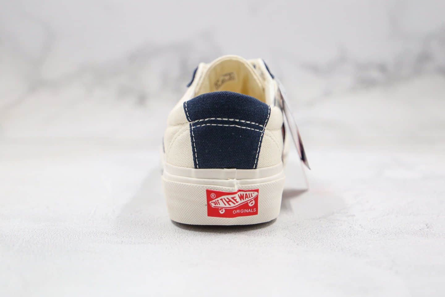 万斯Vans Vault OG Sid LX公司级版本低帮日系V蓝白色帆布鞋正确鞋面卡色原厂硫化大底 货号：VN0A4U13XEQ