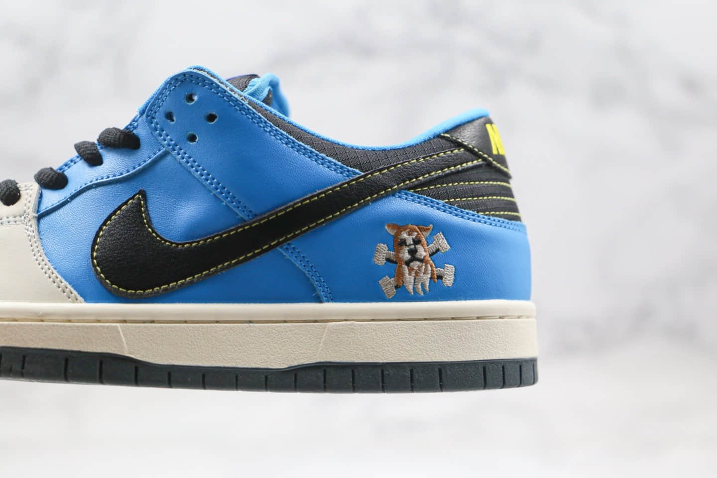 耐克Nike Dunk SB Low x Instant Skateboard纯原版本联名款低帮SB板鞋蓝灰银色超萌小狗骨头内置Zoom气垫 货号:CZ5128-400