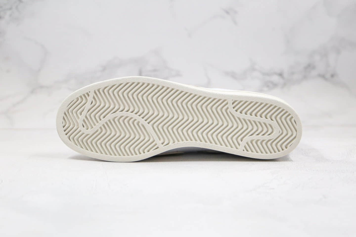 阿迪达斯adidas Superstar Shmoo x Mark Gonzales纯原版本联名款三叶草贝壳头和平鸽子米白色原鞋开模一比一打造 货号：FW8029