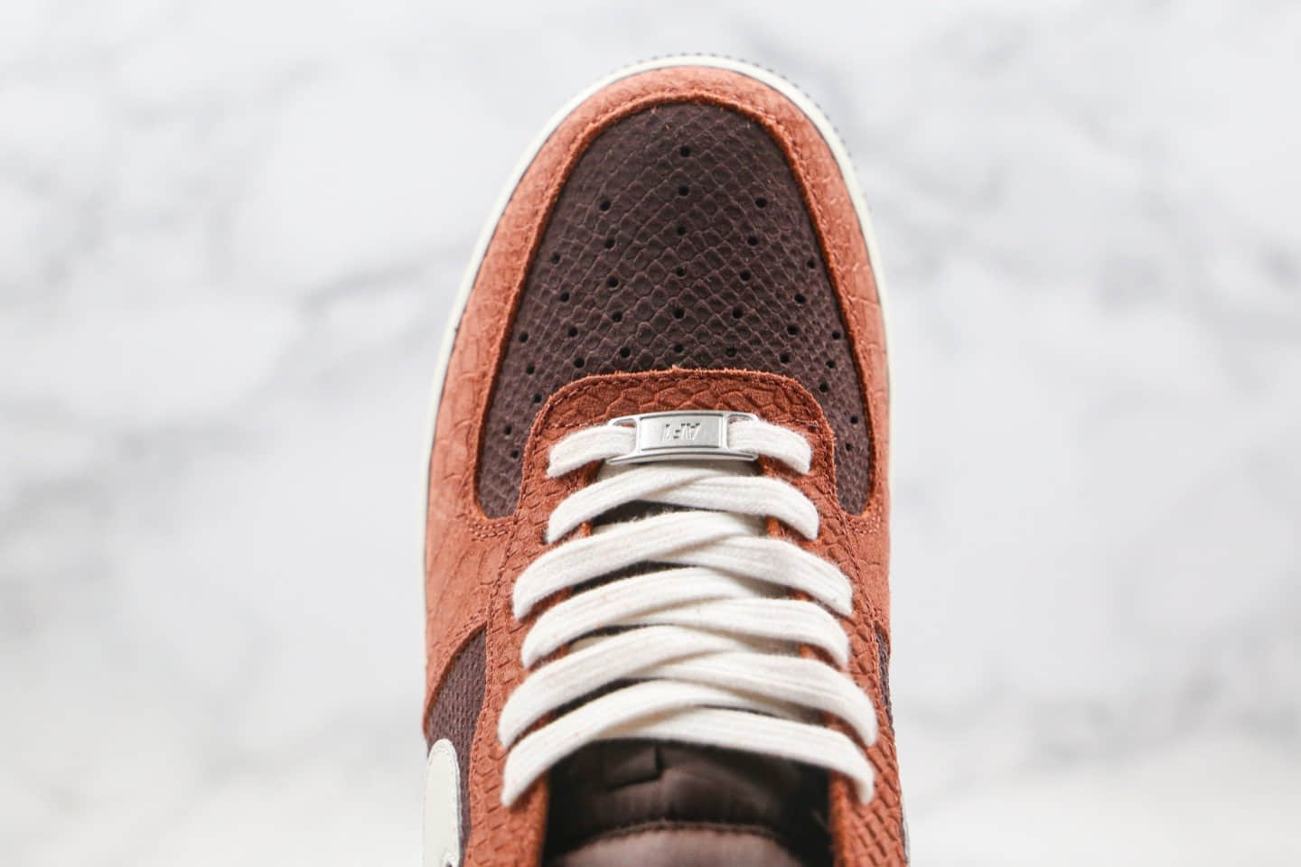 耐克Nike Air Force 1 Premium Red Bark纯原版本低帮空军一号狂野蛇纹棕色巧克力咖啡色原盒原标头层皮革鞋面 货号：CV5567-200