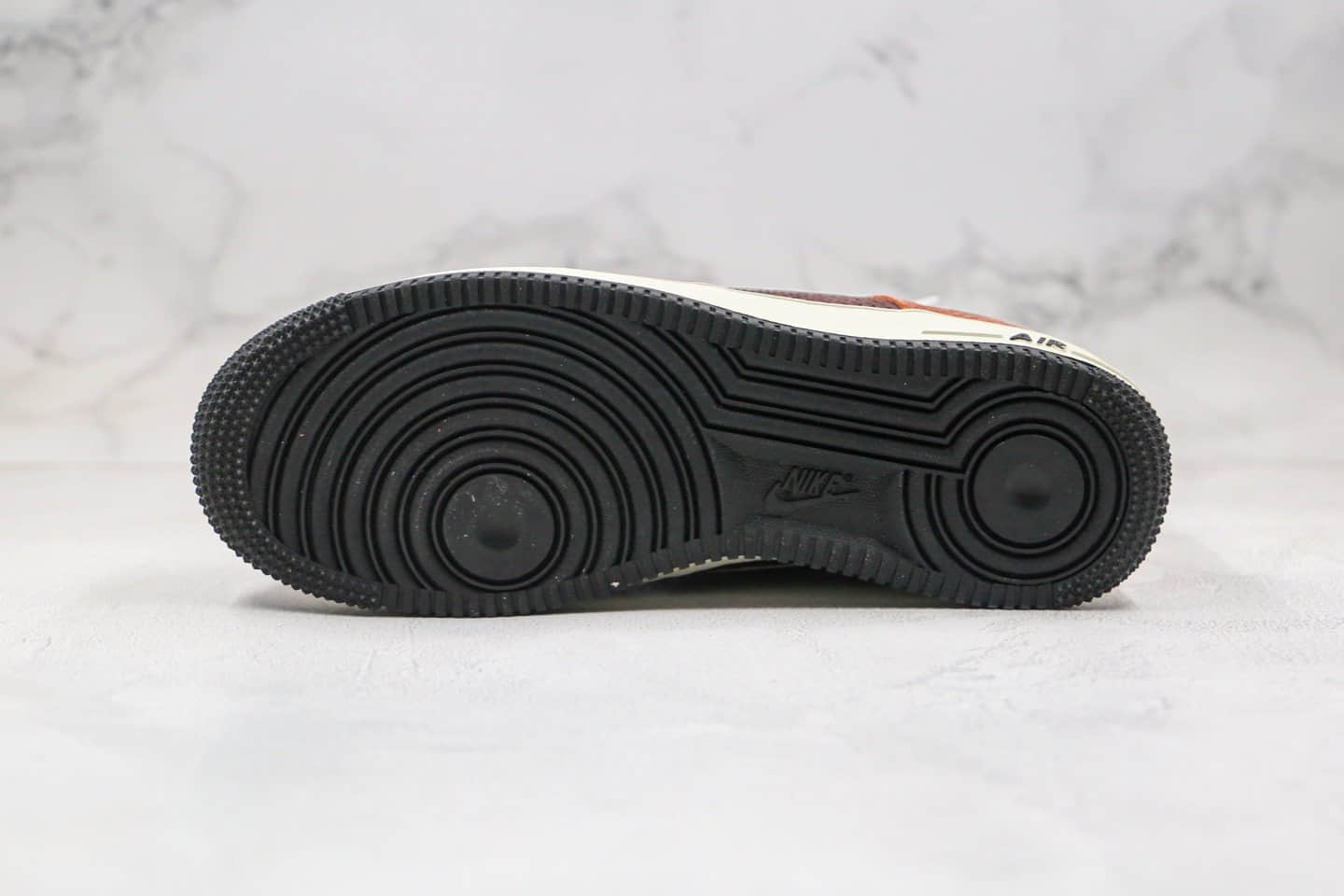 耐克Nike Air Force 1 Premium Red Bark纯原版本低帮空军一号狂野蛇纹棕色巧克力咖啡色原盒原标头层皮革鞋面 货号：CV5567-200