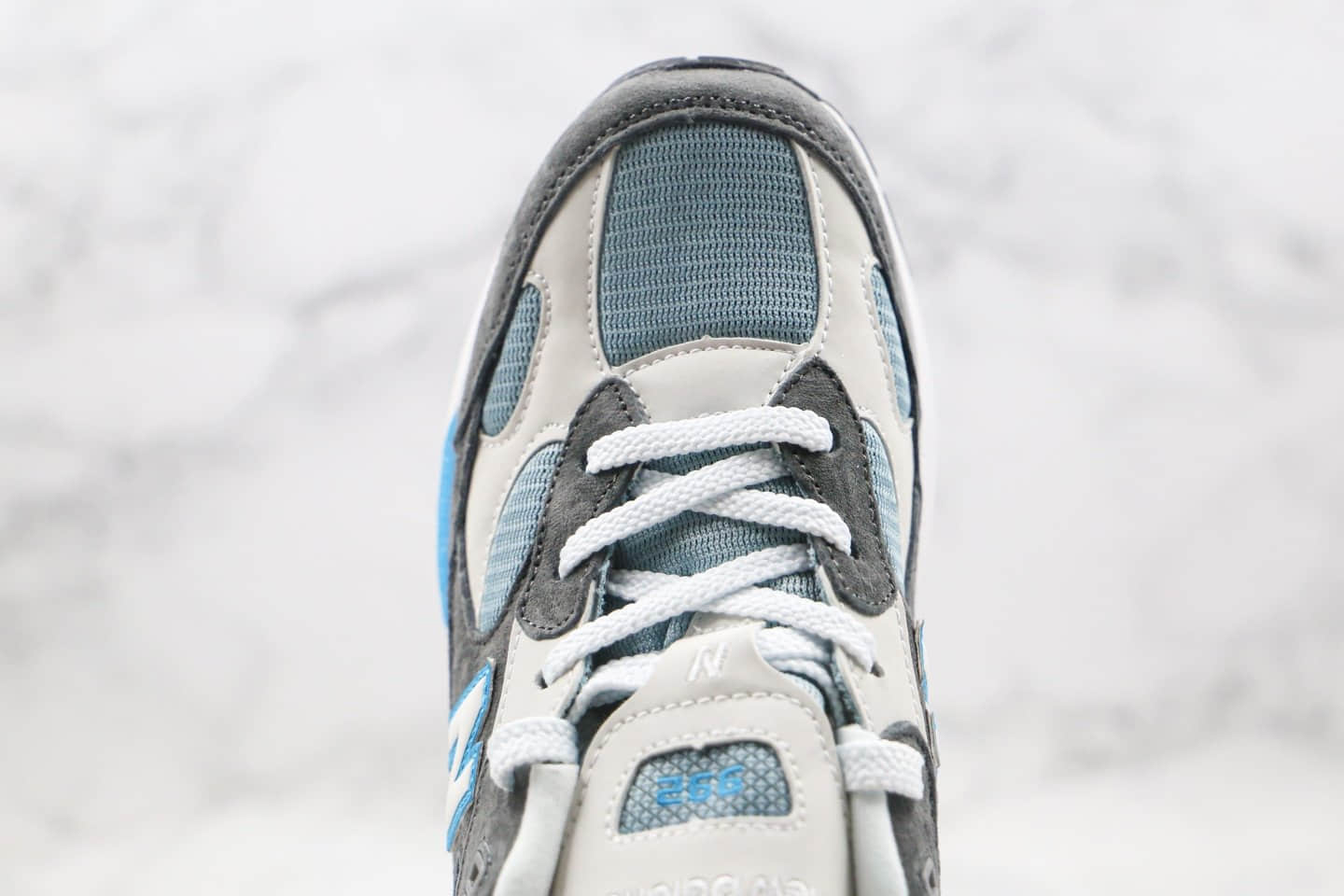 新百伦New Balance Made in USA纯原版本美产血统NB992灰蓝色复古慢跑鞋正确鞋面卡色 货号：W992RF