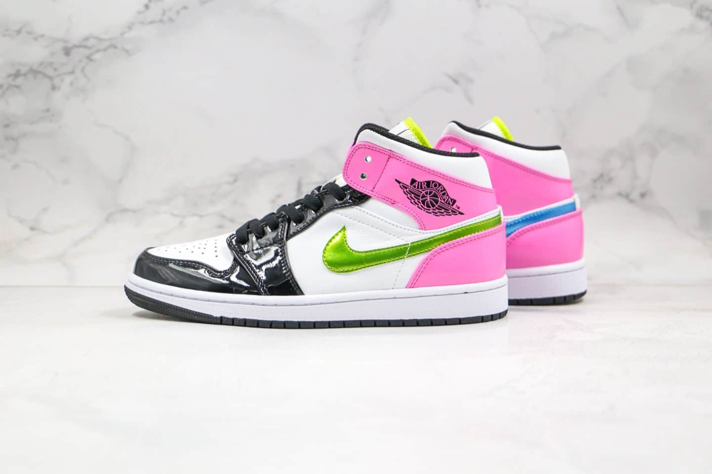 乔丹Air Jordan 1 Mid GS Patent Multi纯原版本中帮AJ1黑白粉绿糖果配色内置气垫正确鞋面材质 货号:CZ9834-100