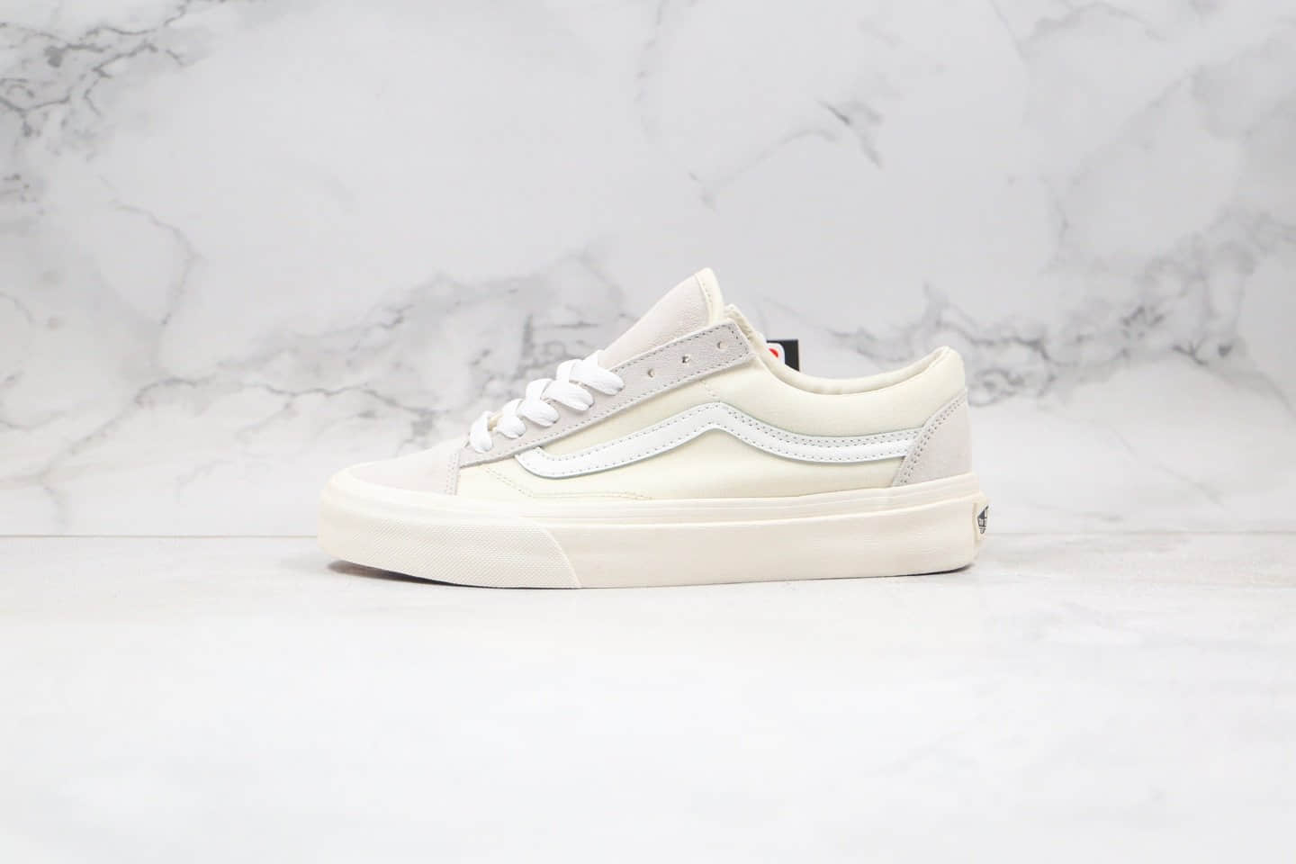 万斯Vans Style 36公司级版本低帮奶白色冰淇淋小头权志龙同款硫化板鞋原盒原标 货号： VN0A3DZ3VTB