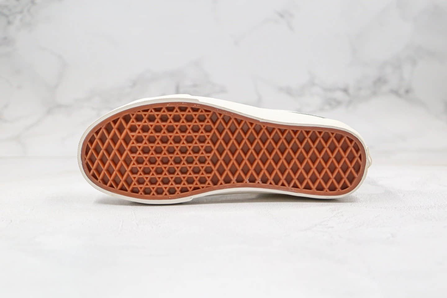 万斯Vans Style 36公司级版本低帮奶白色冰淇淋小头权志龙同款硫化板鞋原盒原标 货号： VN0A3DZ3VTB