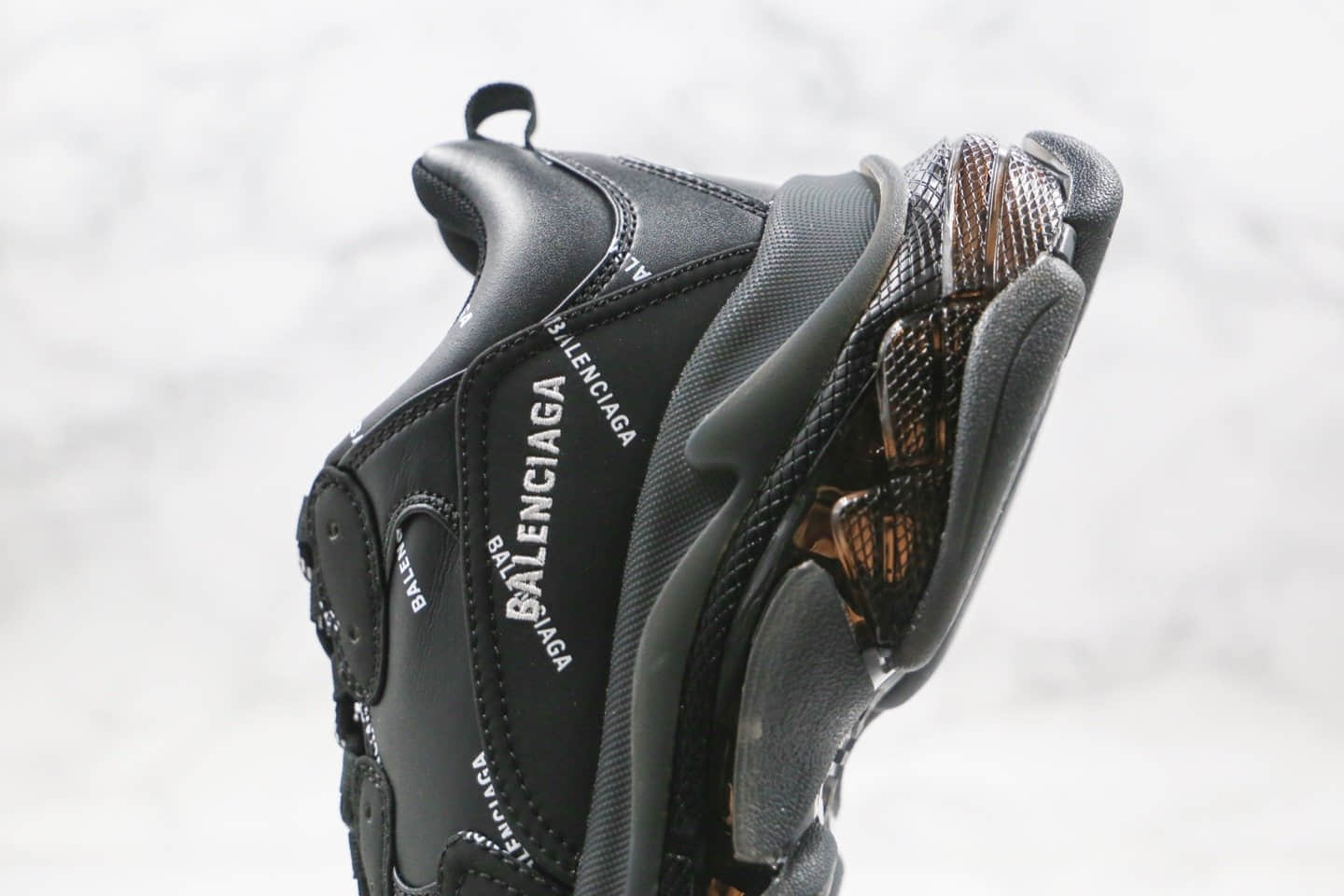 巴黎世家Balenciaga Triple S纯原版本气垫老爹鞋2020年新款黑色字母原盒配件正确电绣LOGO