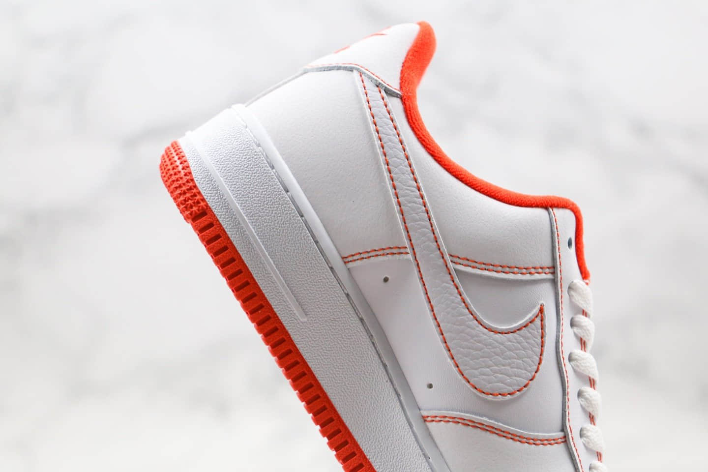 耐克Nike Air Force 1纯原版本低帮空军一号白橙色内置气垫原盒原标 货号：CT2585-100