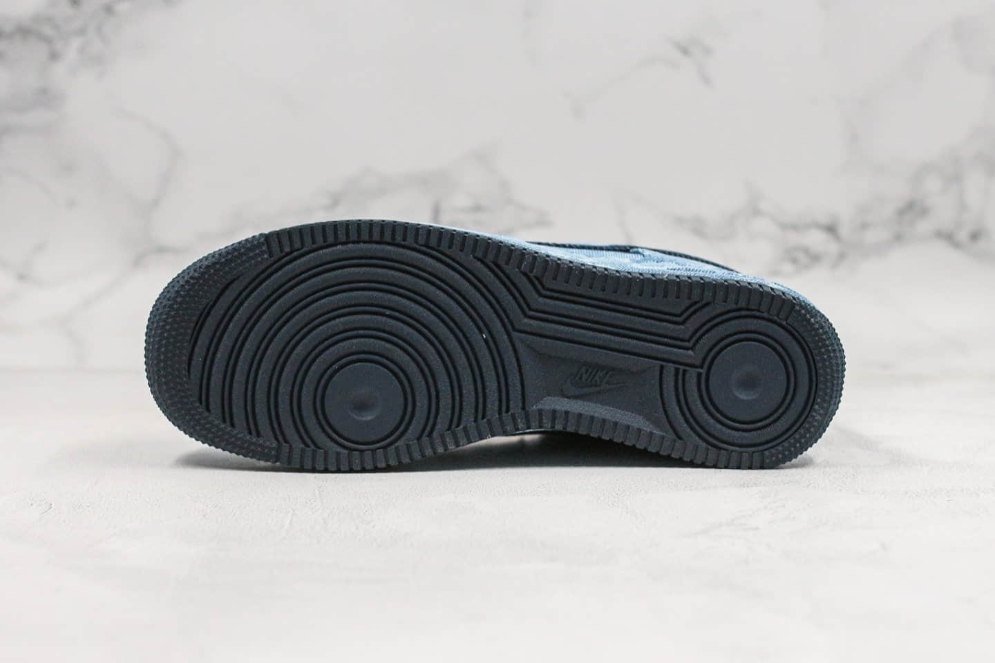 耐克Levi's x Nike Air Force 1 Low纯原版本李维斯联名款低帮空军一号水洗牛仔配色内置气垫正确鞋面材质 货号：CV0670-447