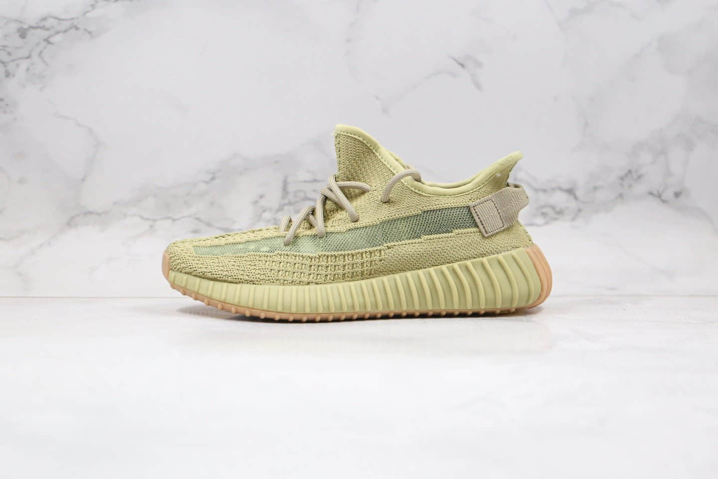 阿迪达斯adidas YEEZY BOOST 350 V2 Sulfur公司级版本椰子350v2硫磺抹茶配色爆米花跑鞋 货号：FY5346