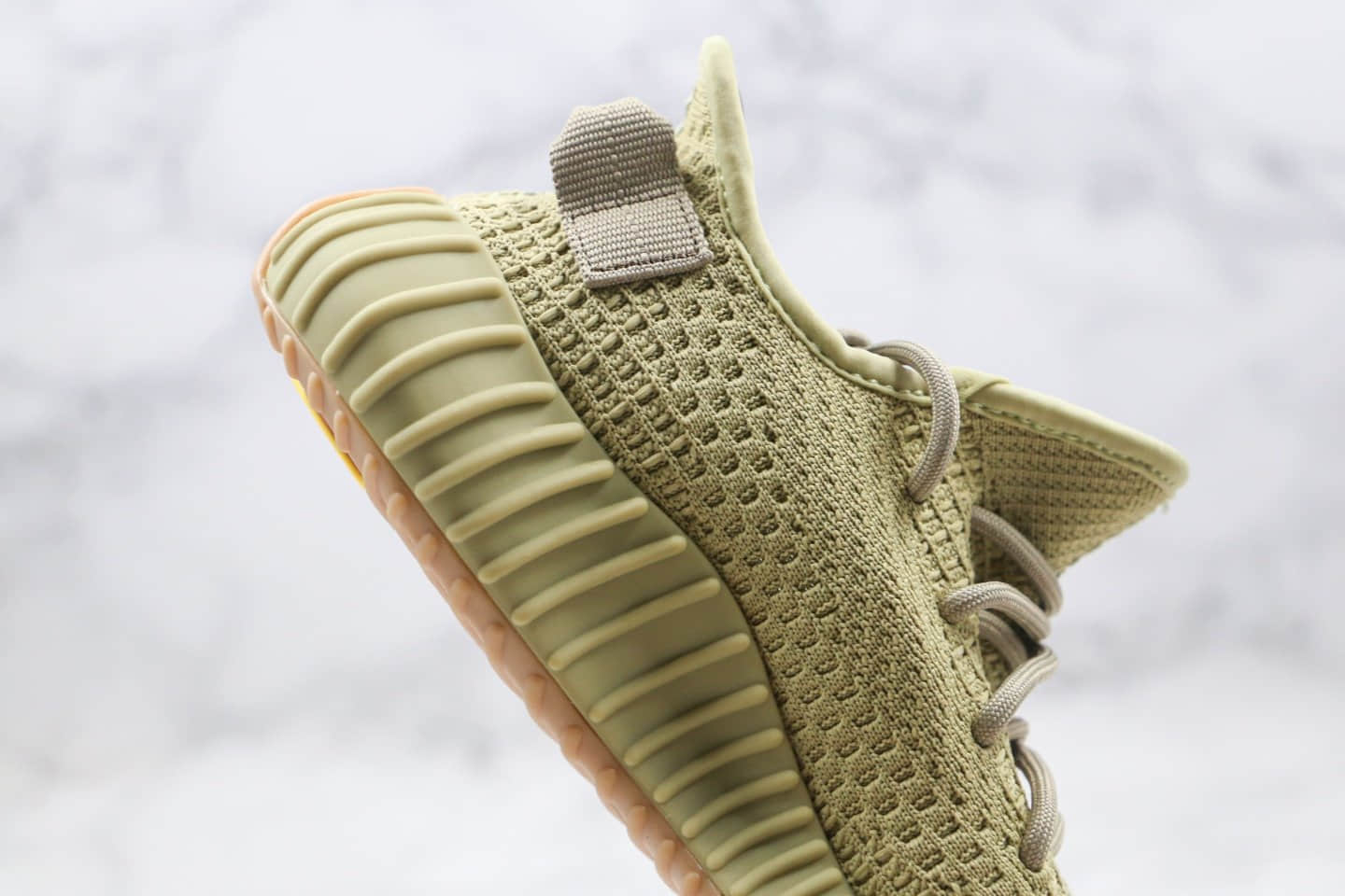 阿迪达斯adidas YEEZY BOOST 350 V2 Sulfur公司级版本椰子350v2硫磺抹茶配色爆米花跑鞋 货号：FY5346