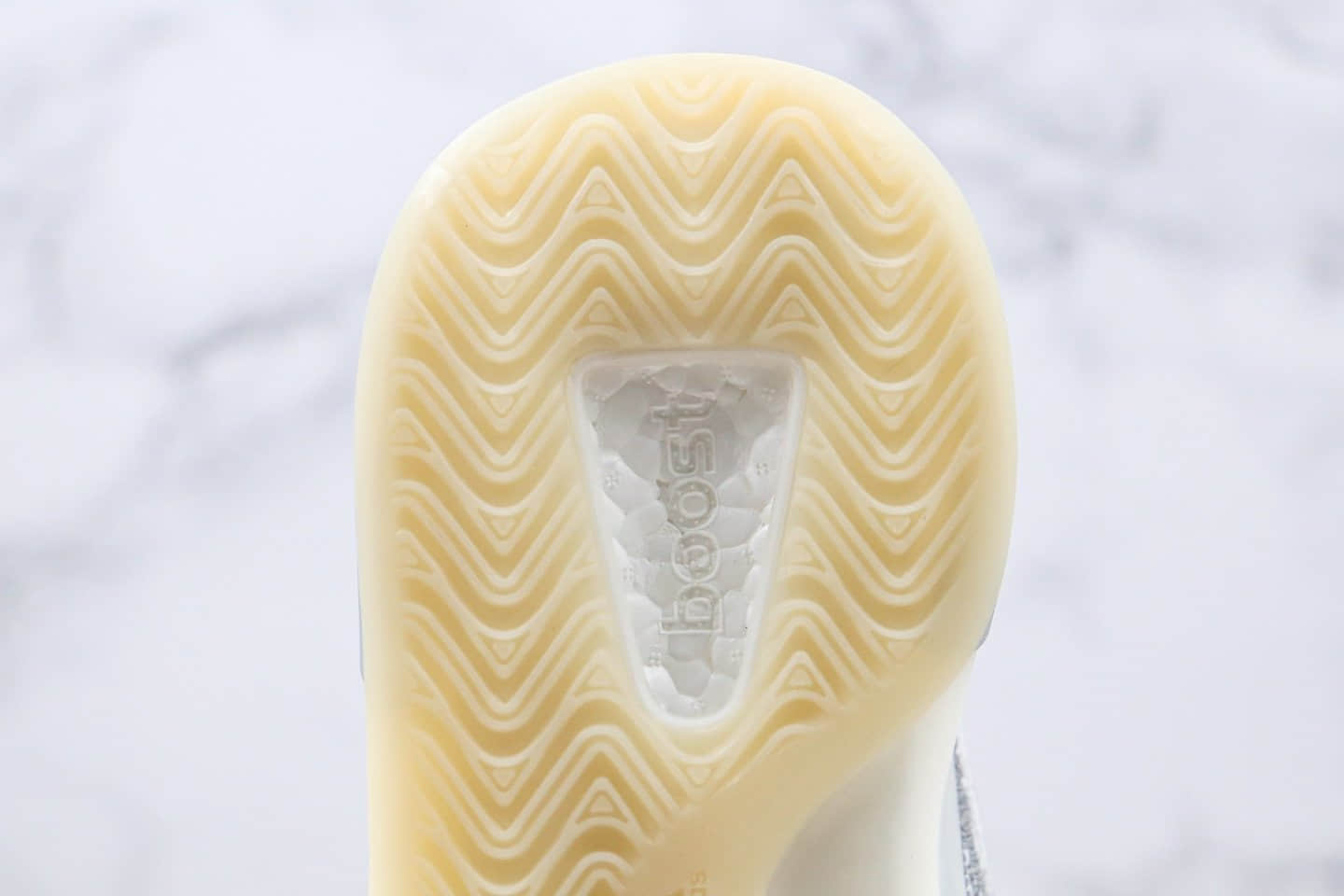 阿迪达斯Adidas YEEZY QNTM莞产纯原版本椰子篮球鞋3M反光材质灰黑色原档案数据开发 货号：Q46473