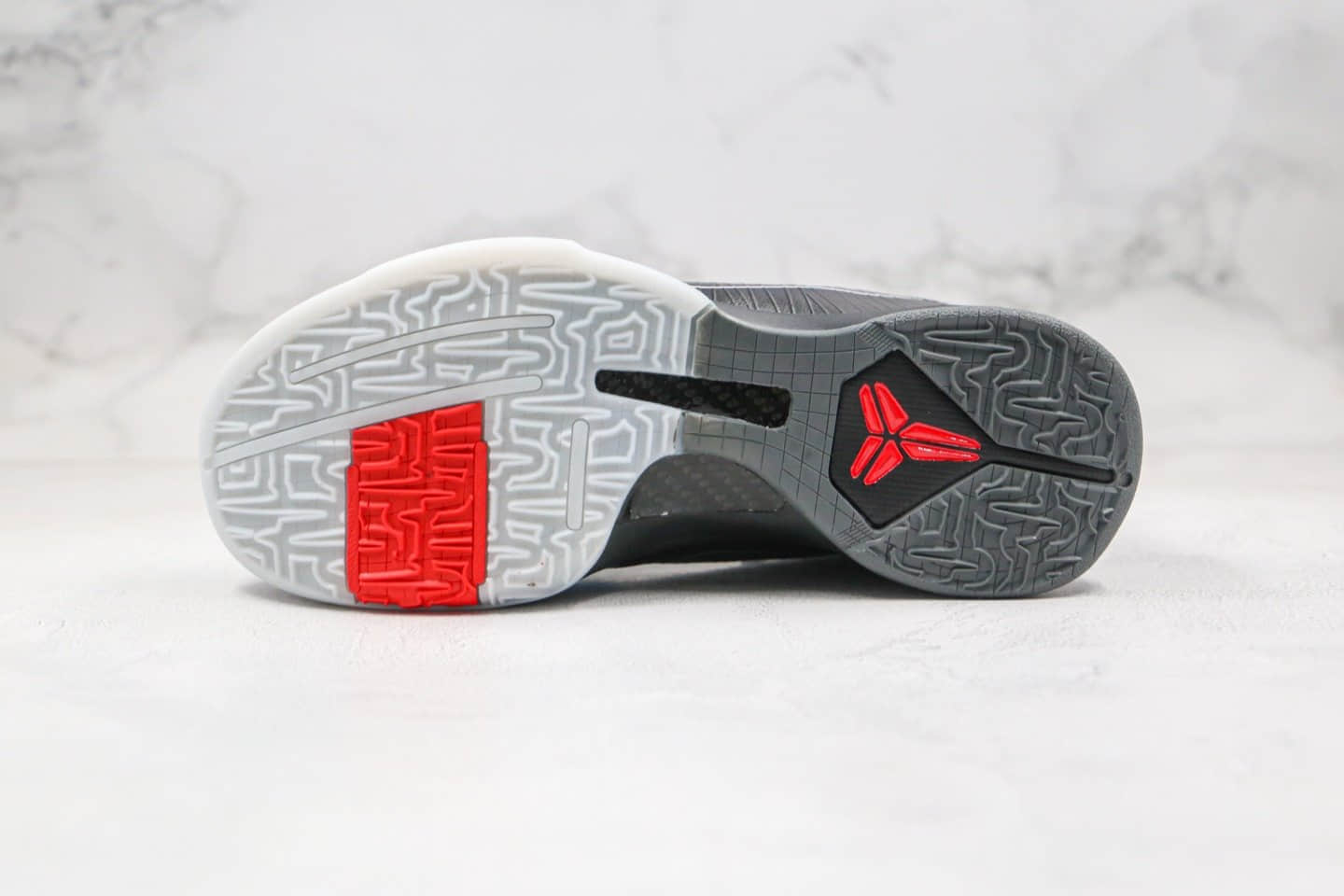 耐克Nike KOBE ZK5 PROTRO LAKERS纯原版本科比5代实战篮球鞋蝙蝠侠黑蓝色元年配色内置碳板气垫支持实战 货号:386429-001