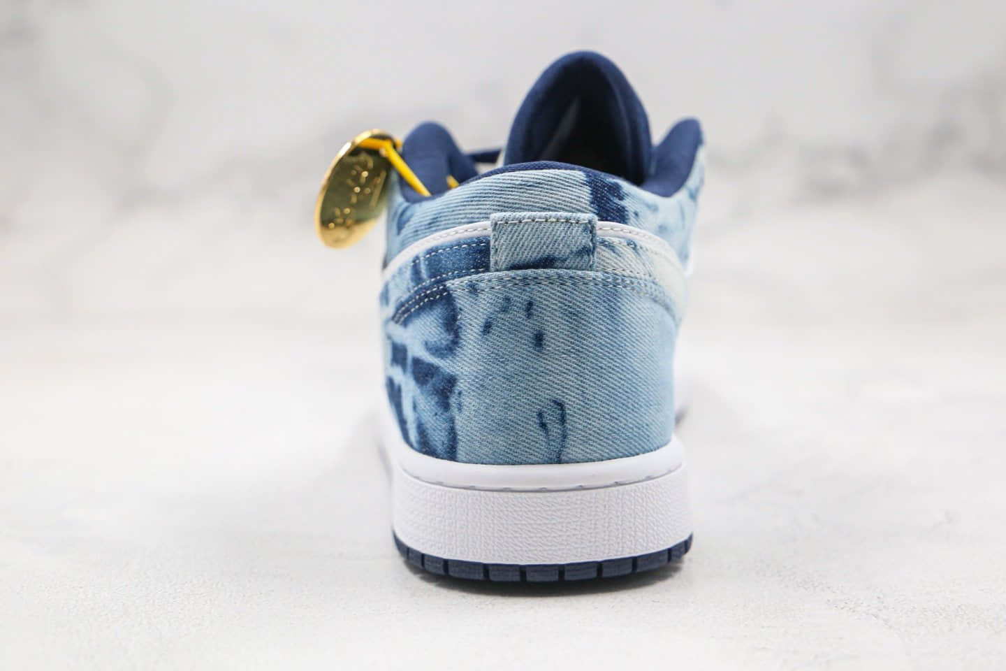 乔丹Air Jordan 1 Low纯原版本低帮AJ1扎染水洗丹宁牛仔蓝色内置气垫原鞋开模一比一打造 货号：CZ8455-100