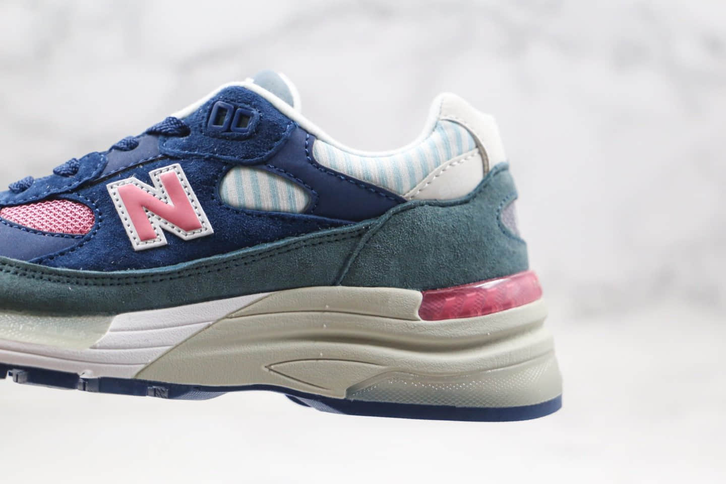 新百伦New Balance Made in USA M992纯原版本美产血统NB992蓝粉色原鞋开模一比一打造 货号：W992NT