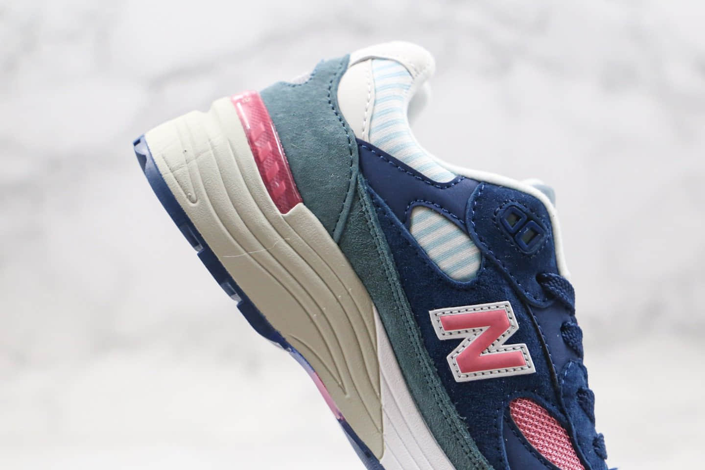 新百伦New Balance Made in USA M992纯原版本美产血统NB992蓝粉色原鞋开模一比一打造 货号：W992NT