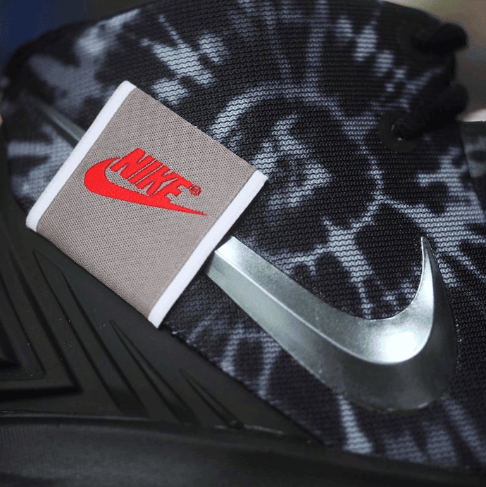 欧文最新合体战靴Nike Kyrie S2 Hybrid！亮点不少！