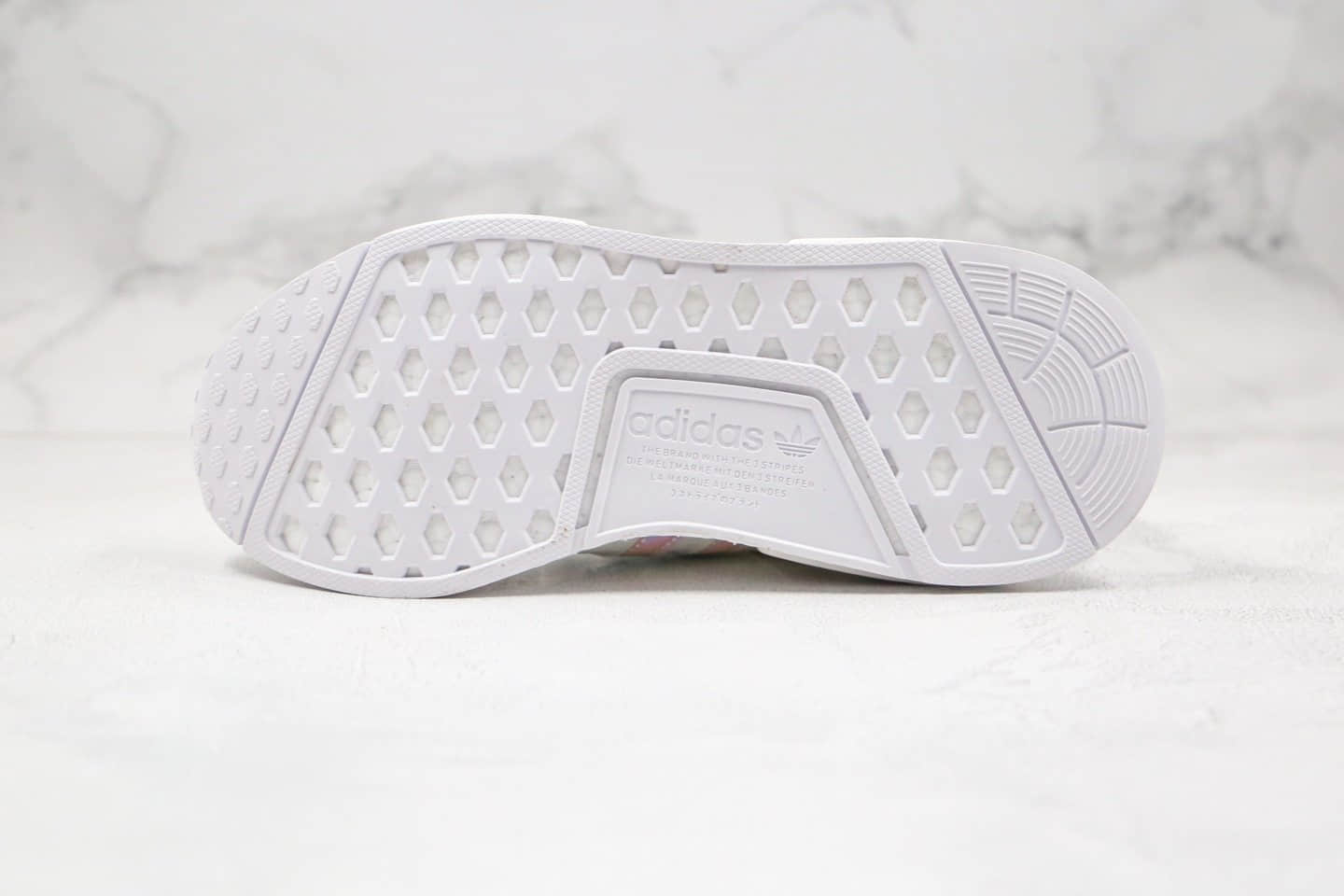 阿迪达斯adidas NMD R1纯原版本爆米花针织网面休闲跑步鞋白镭射巴斯夫真爆 货号：FY1263