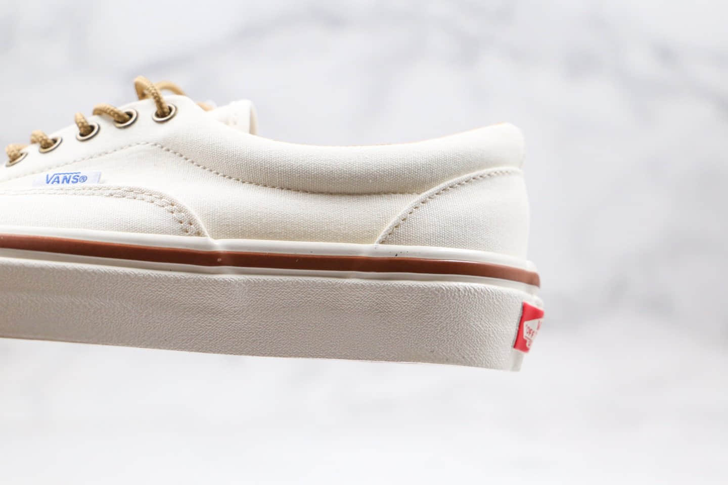 万斯Vans Era 95 DX公司级版本低帮米白色复古风安纳海姆牛皮鞋带硫化板鞋原楦头纸板打造 货号:VN0A2RR11VE